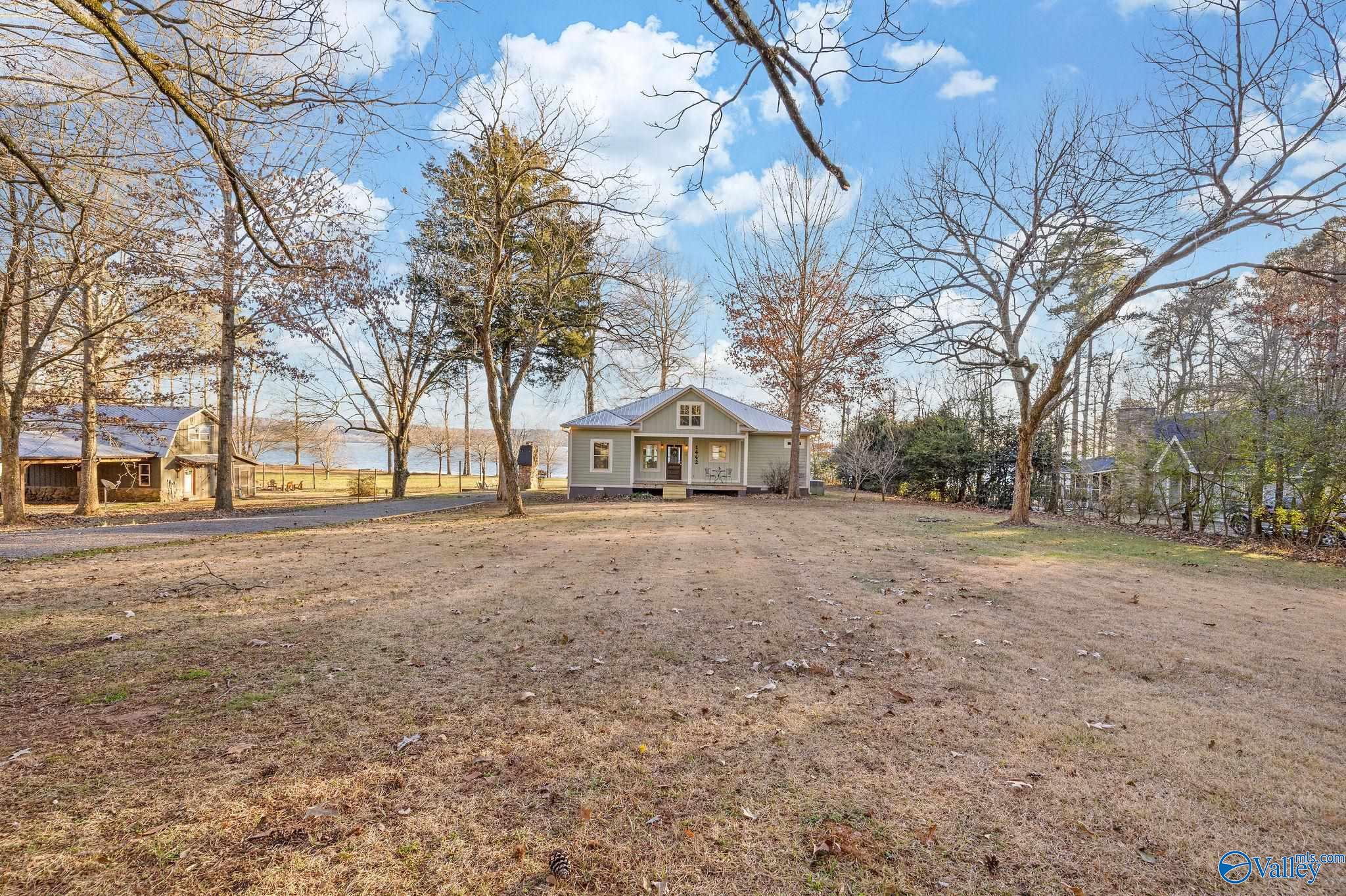 1442 Holiday Shores Road