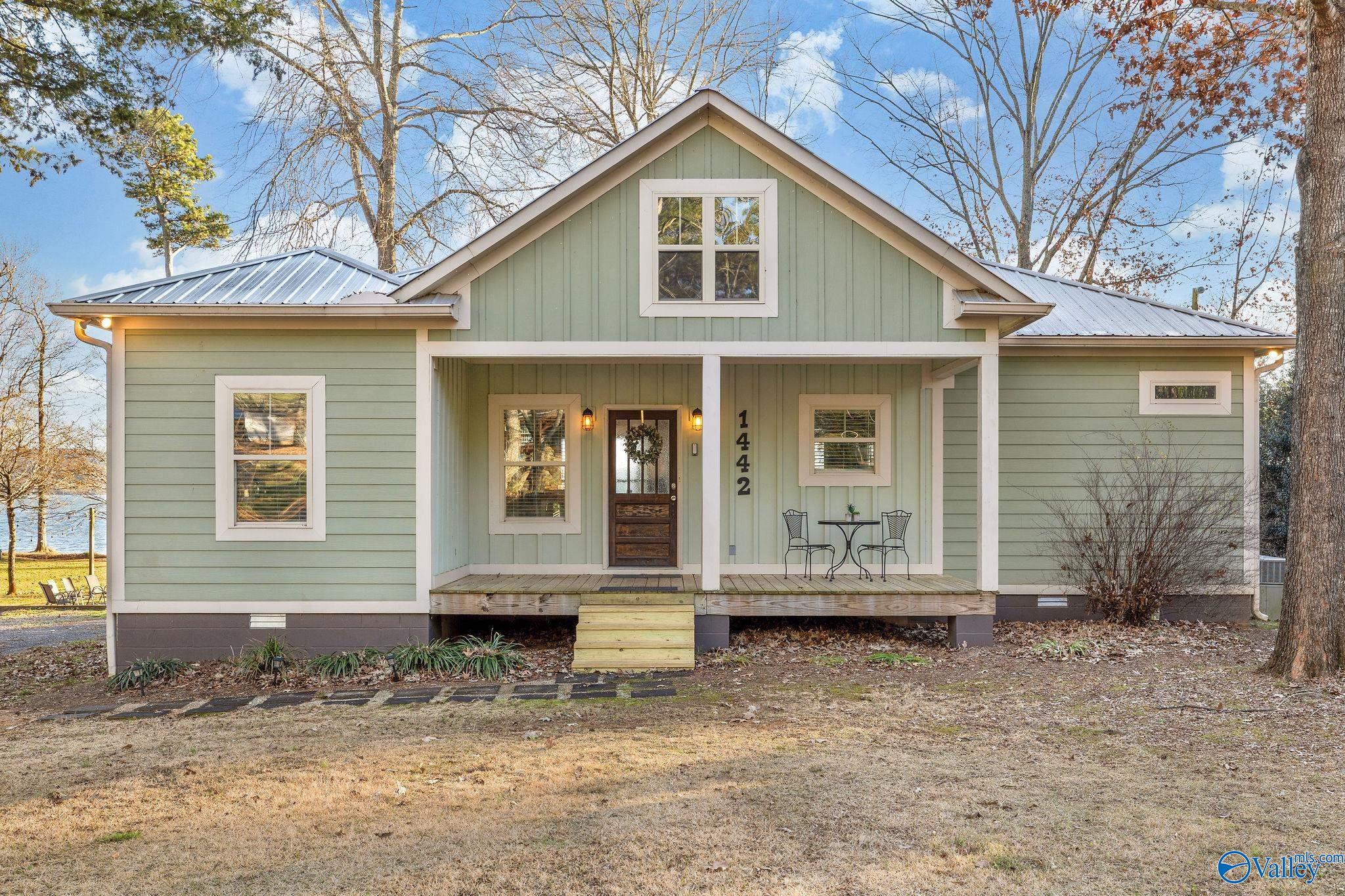 1442 Holiday Shores Road