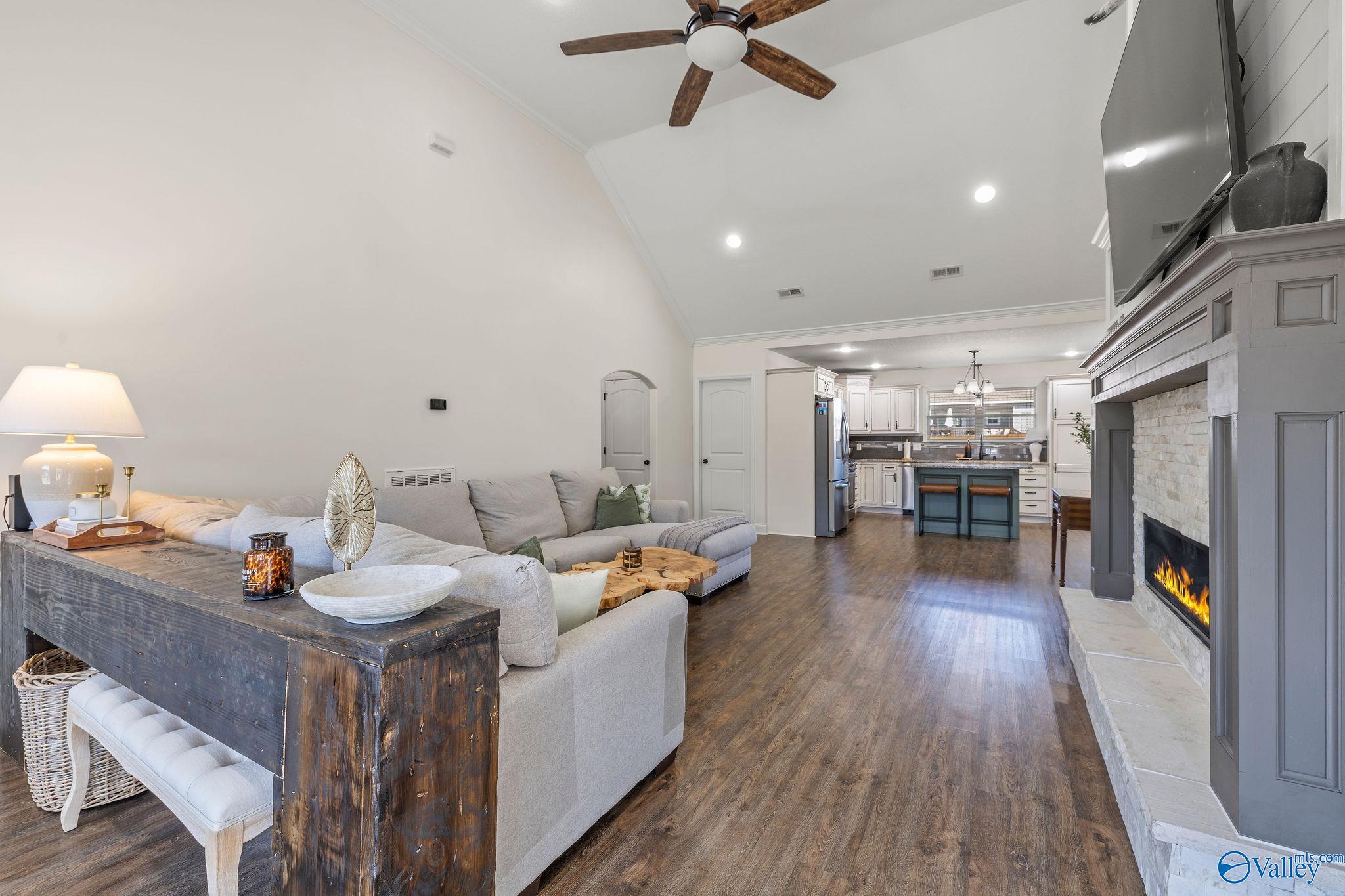 230 Berkshire Lane
