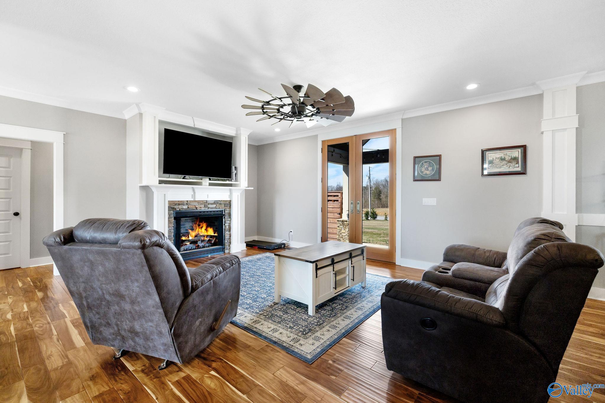 570 Mountain Heights Ridge