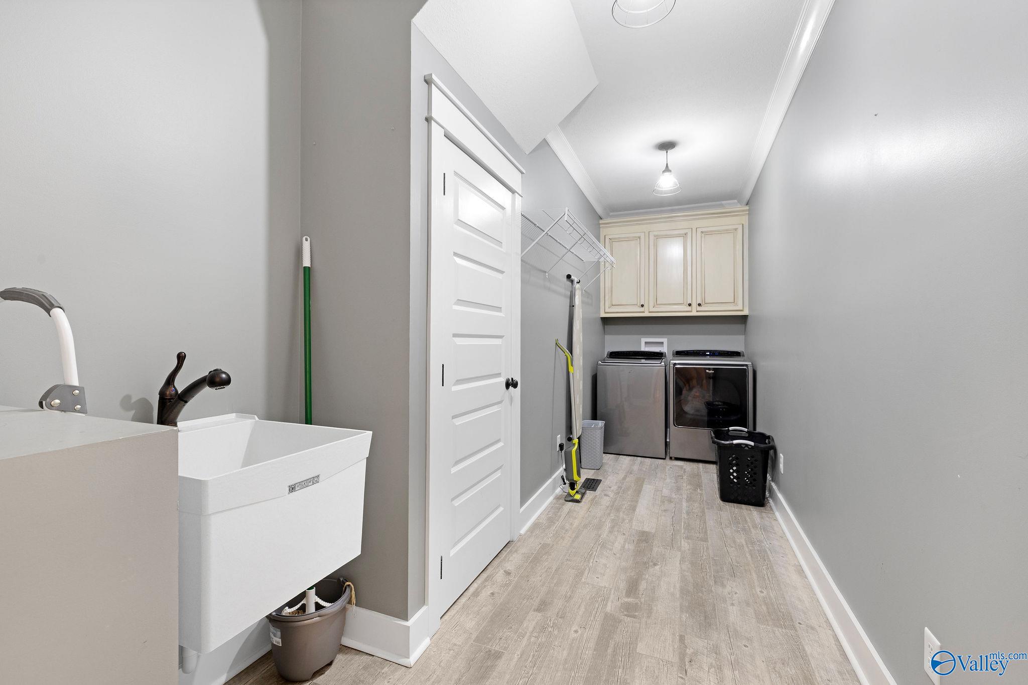 570 Mountain Heights Ridge