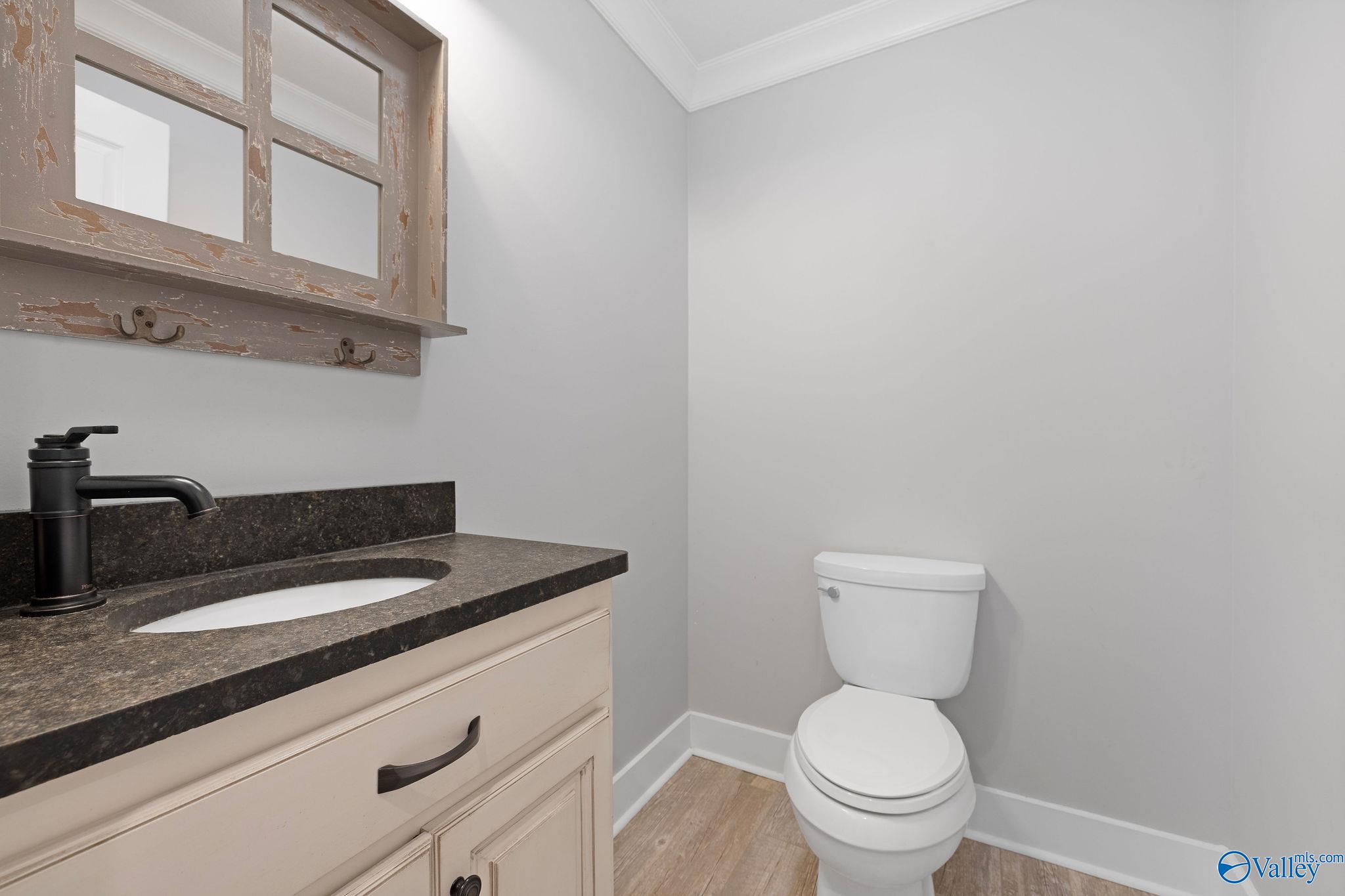 570 Mountain Heights Ridge