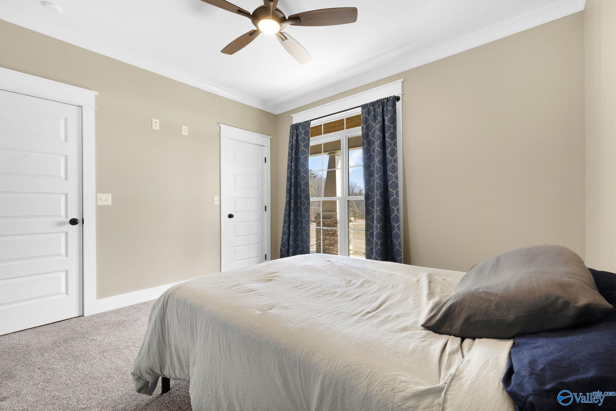 570 Mountain Heights Ridge