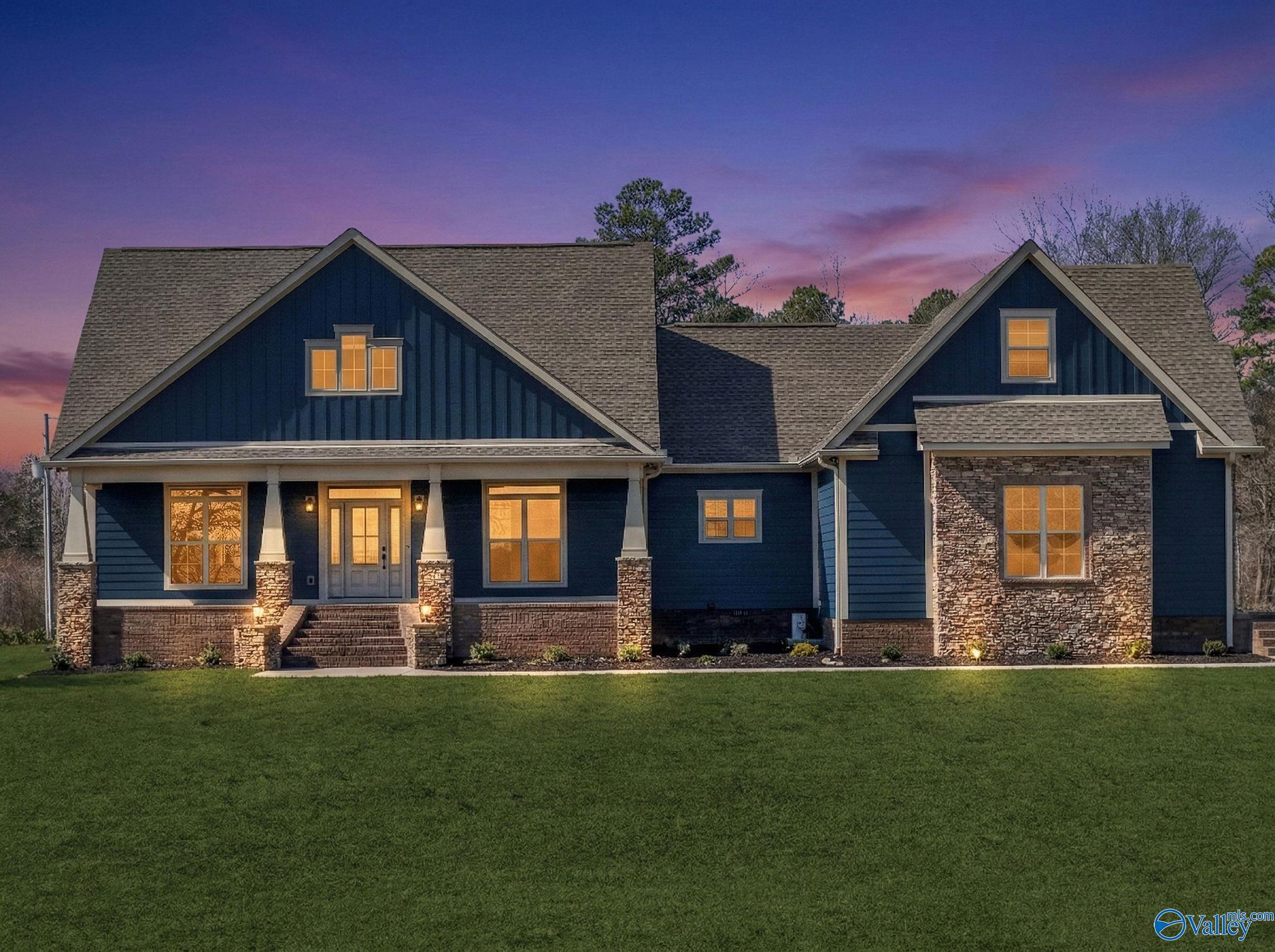 570 Mountain Heights Ridge