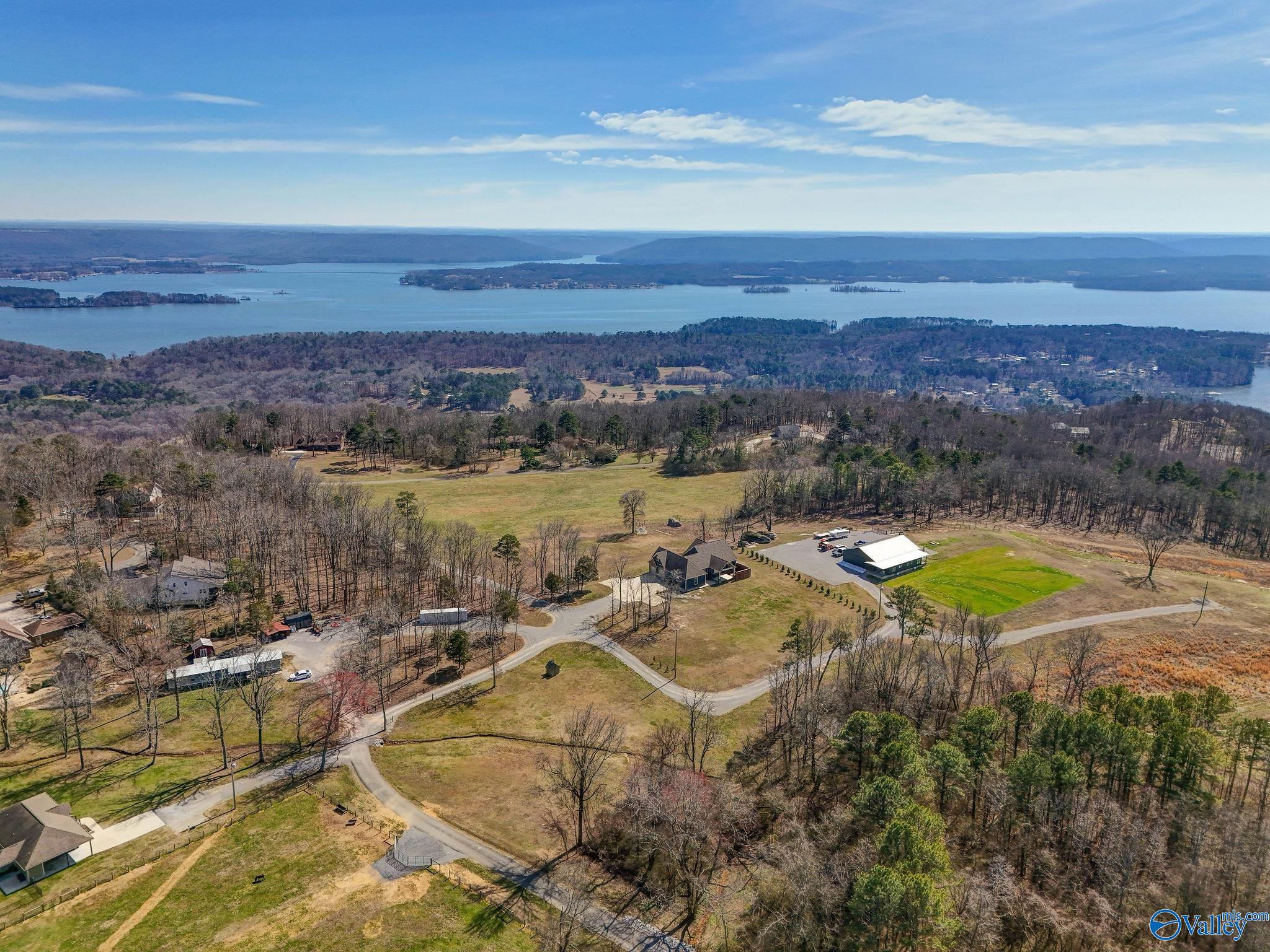 570 Mountain Heights Ridge