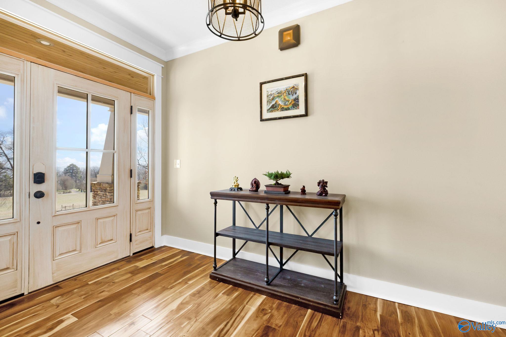 570 Mountain Heights Ridge