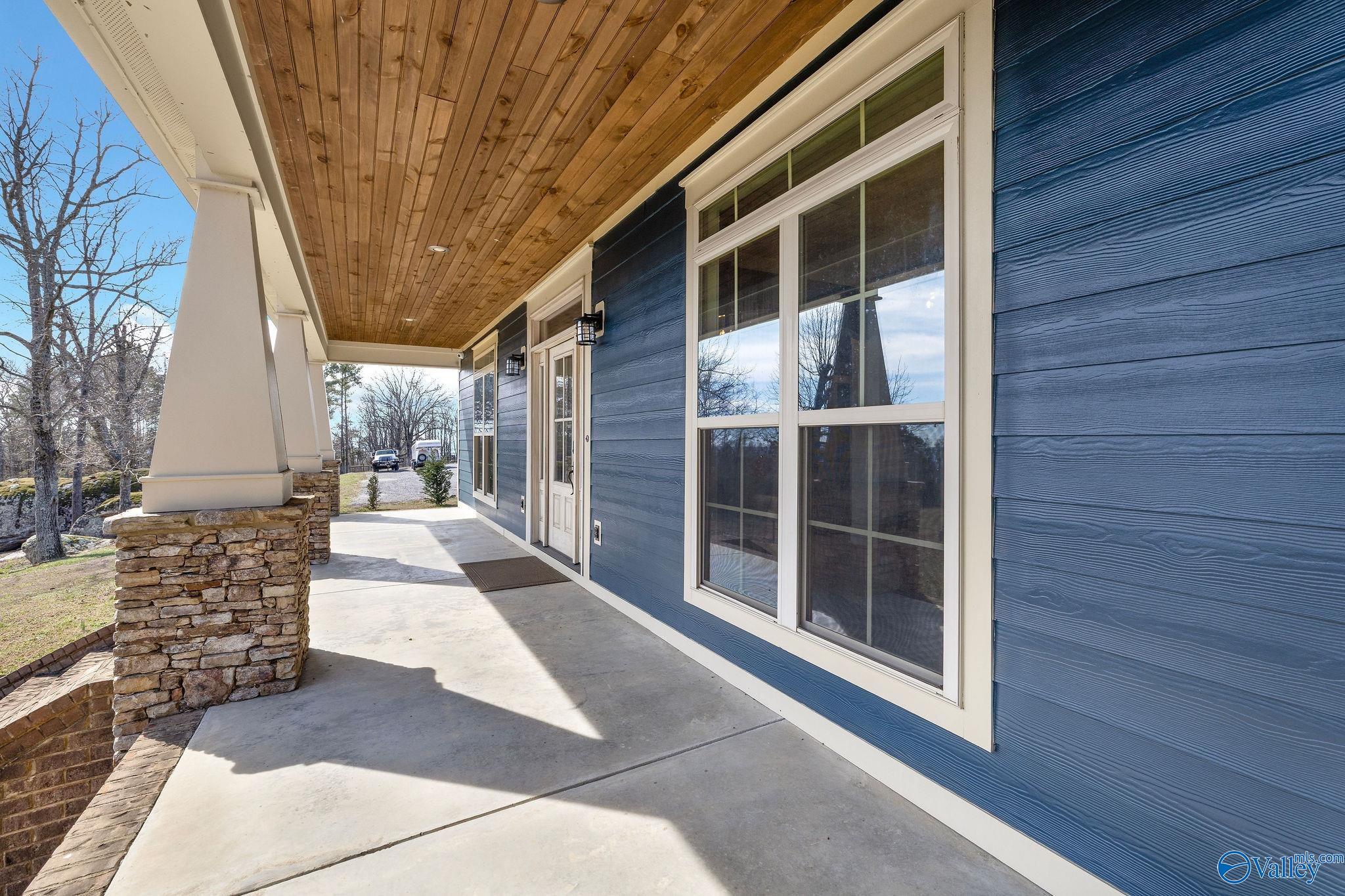 570 Mountain Heights Ridge