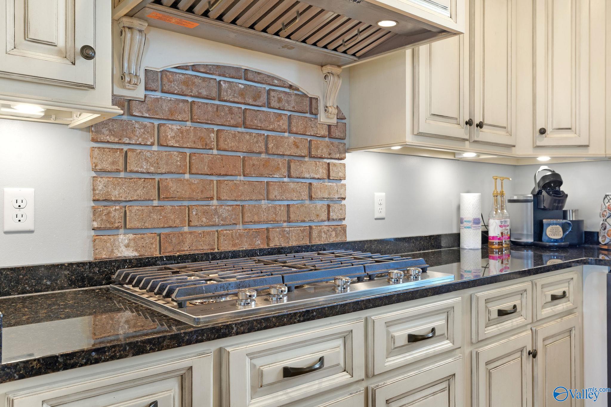 570 Mountain Heights Ridge