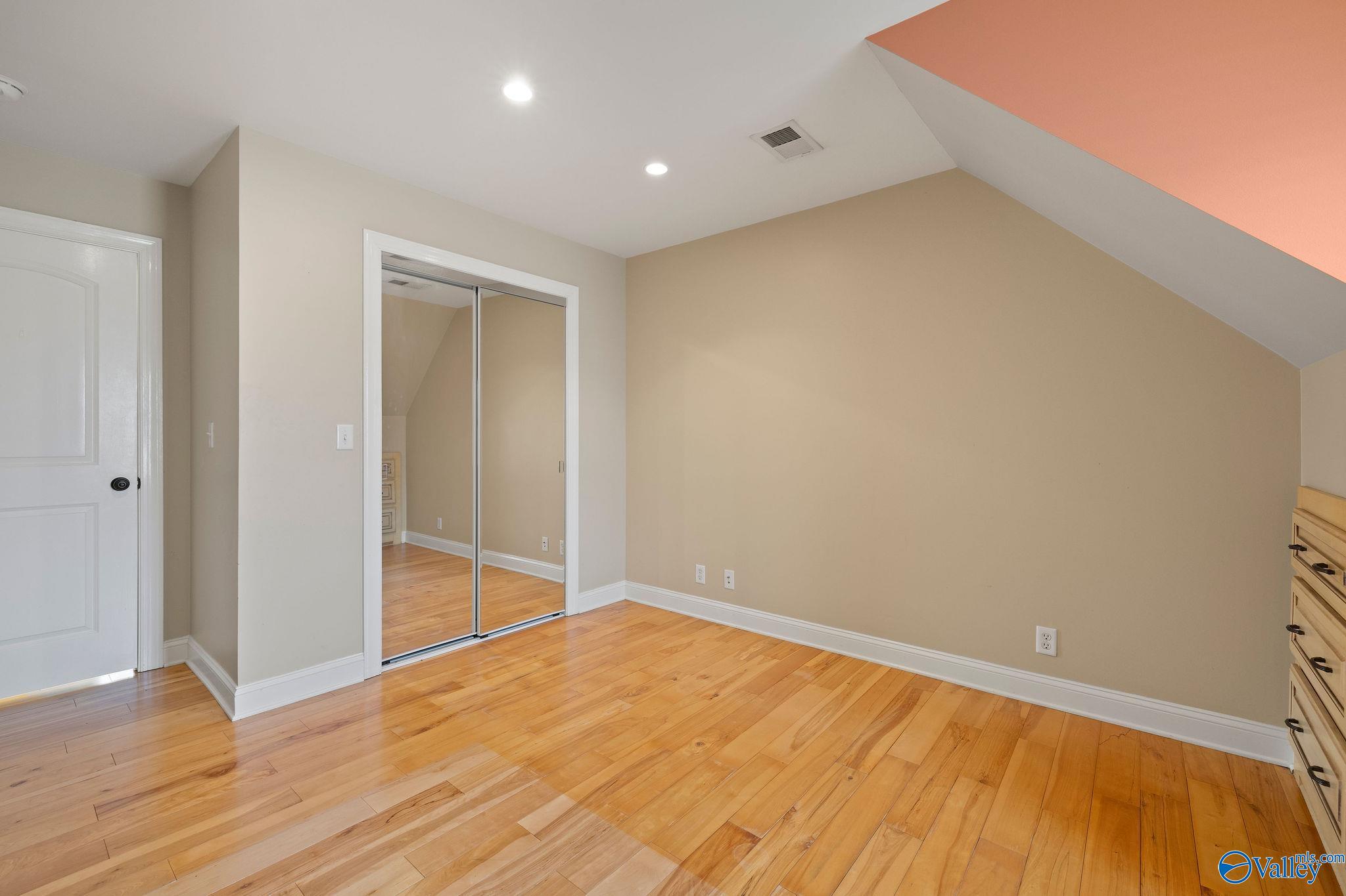 5501 Cedar Mill Drive