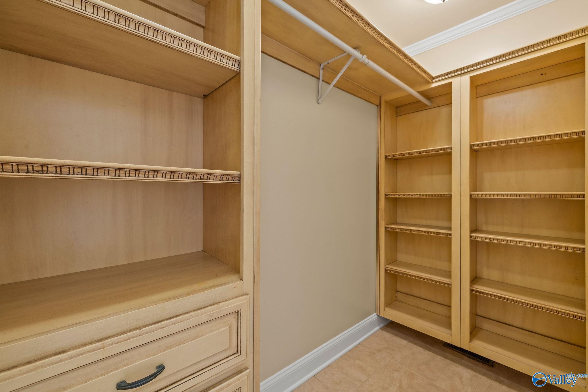 5501 Cedar Mill Drive