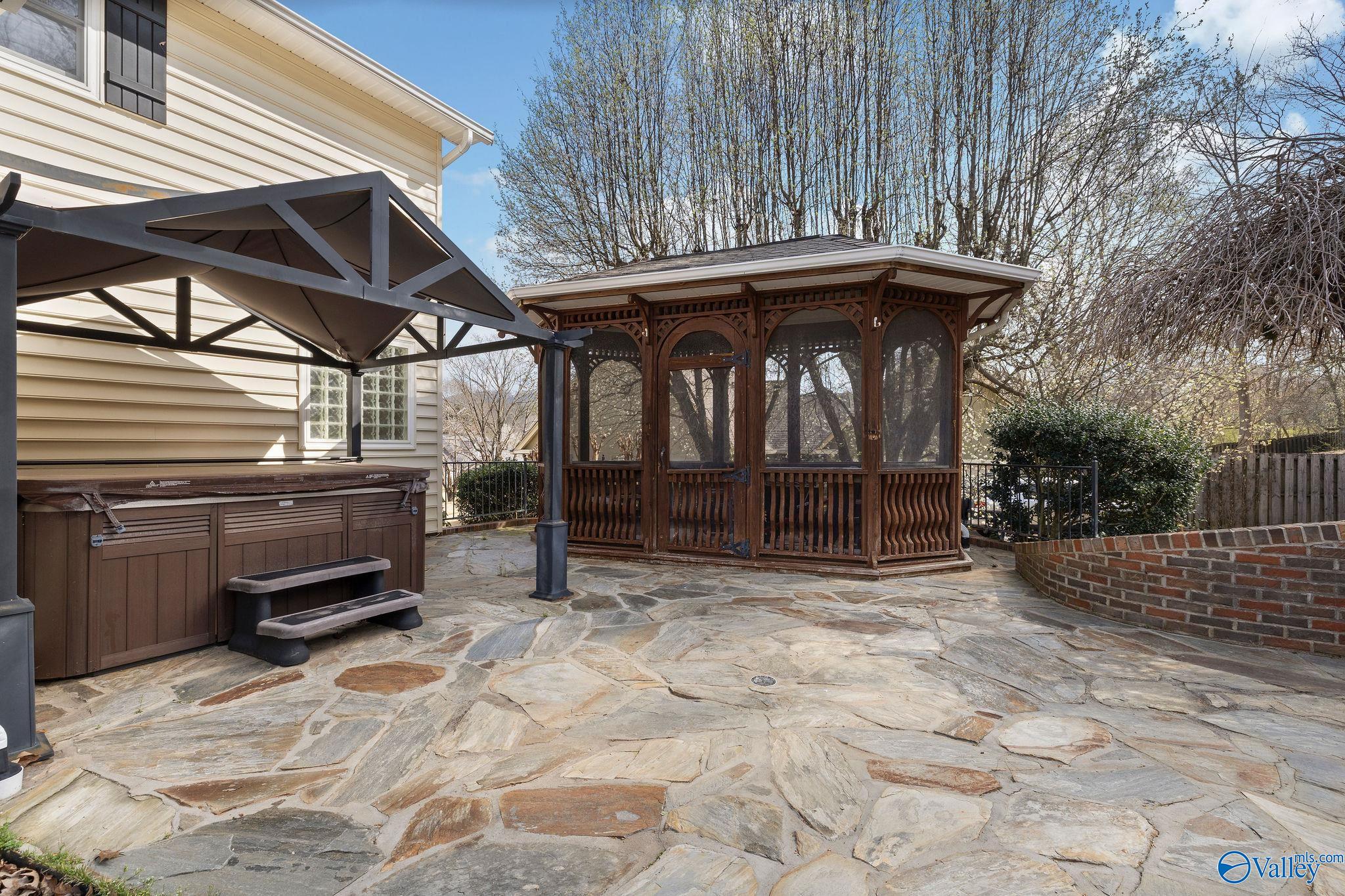 5501 Cedar Mill Drive