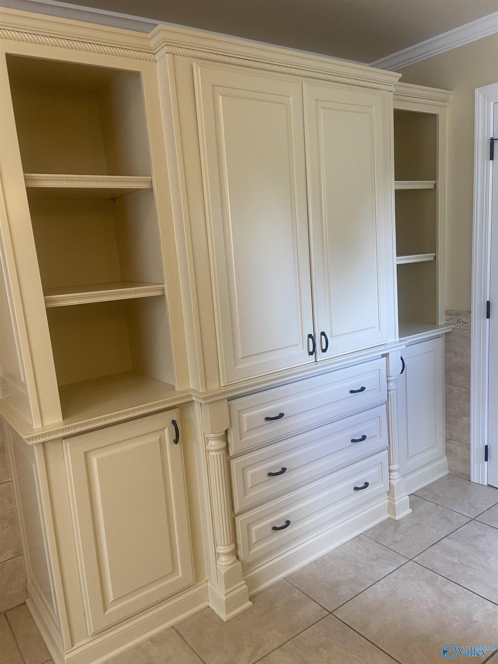 5501 Cedar Mill Drive