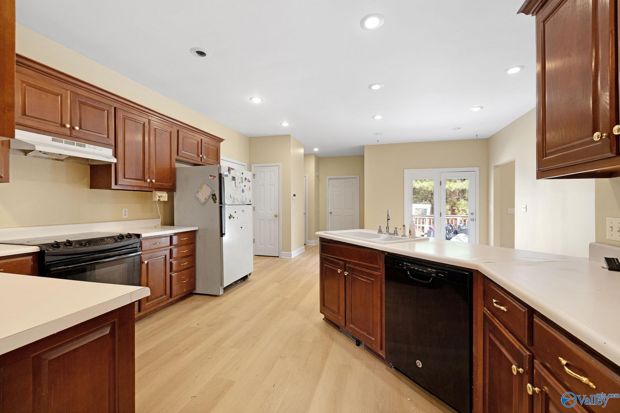 80 Earl Caldwell Drive