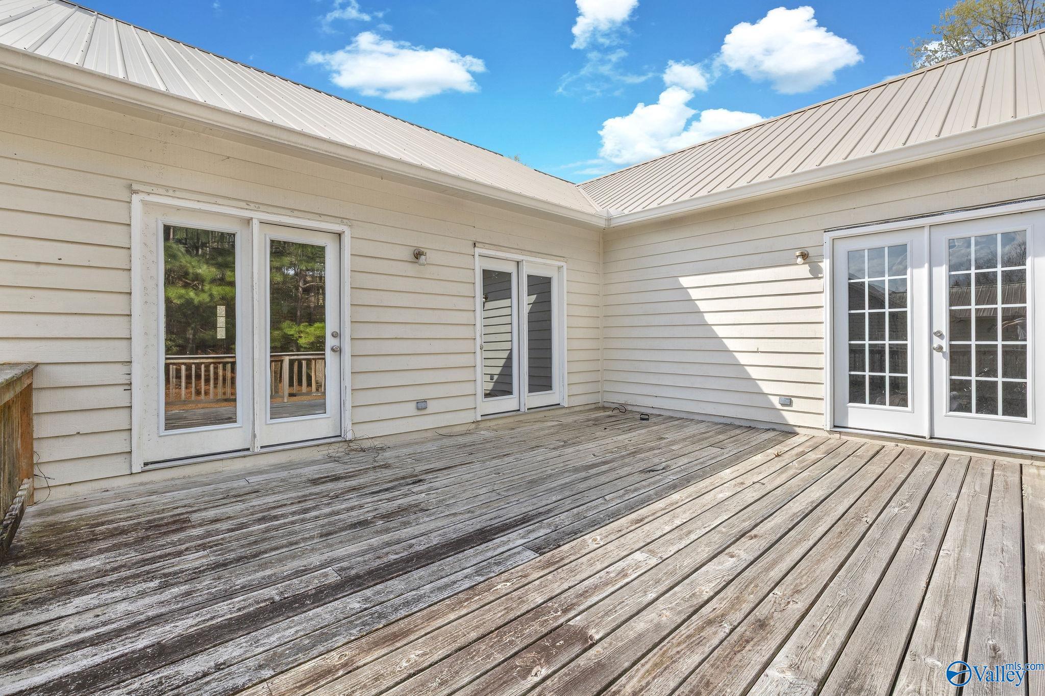 80 Earl Caldwell Drive