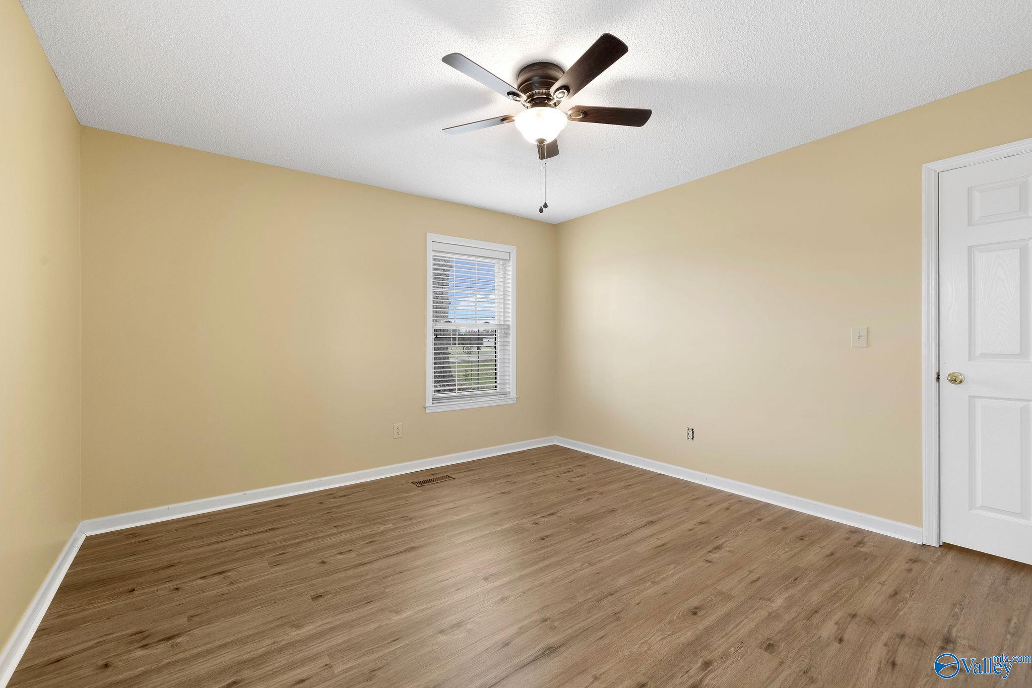 900 Section Line Road