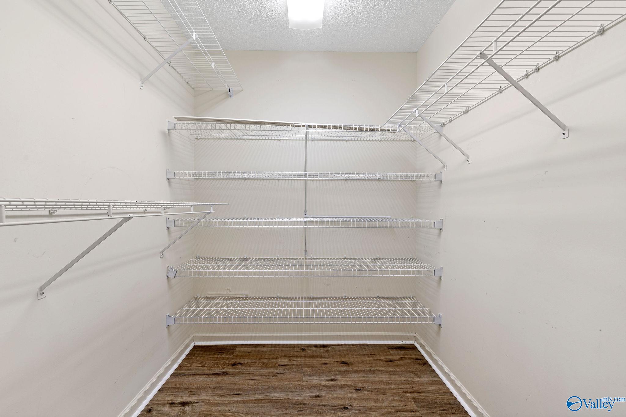 900 Section Line Road