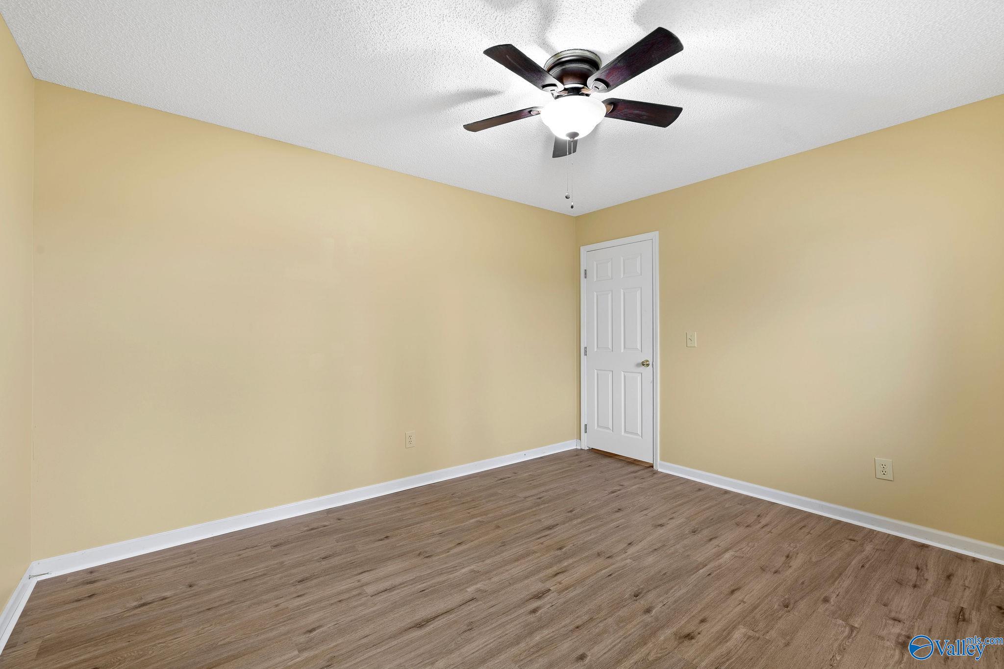 900 Section Line Road