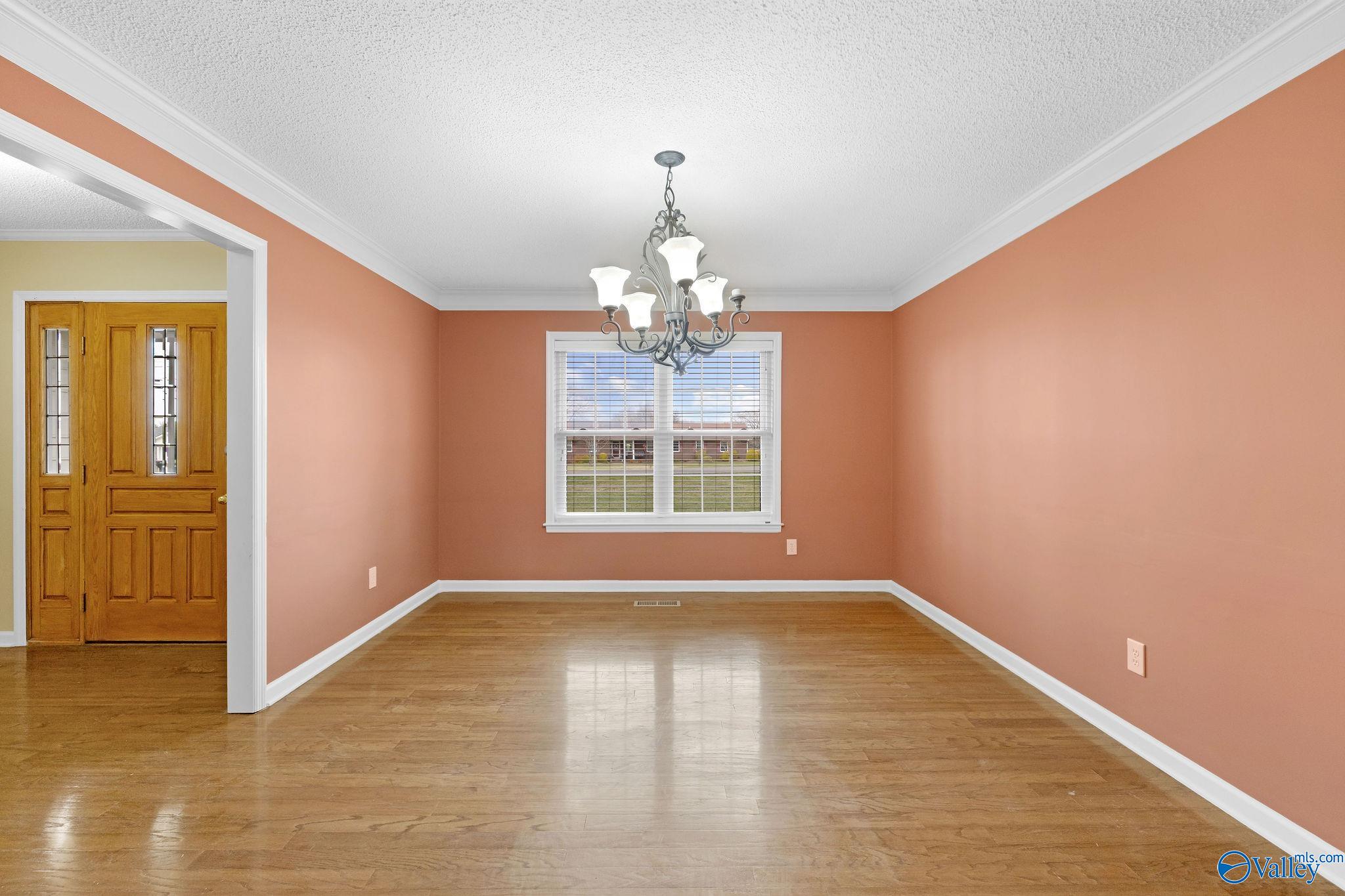 900 Section Line Road