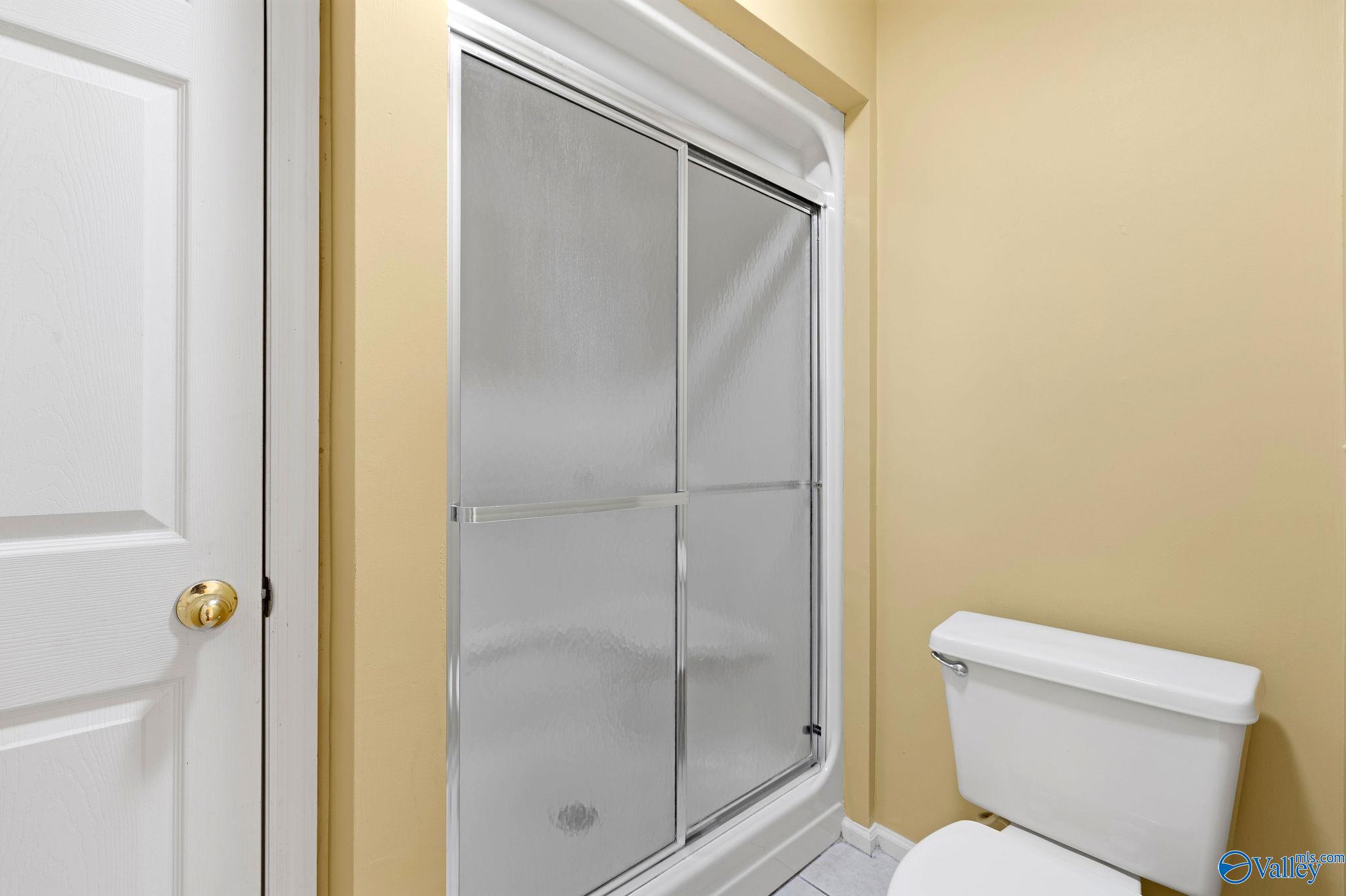 900 Section Line Road