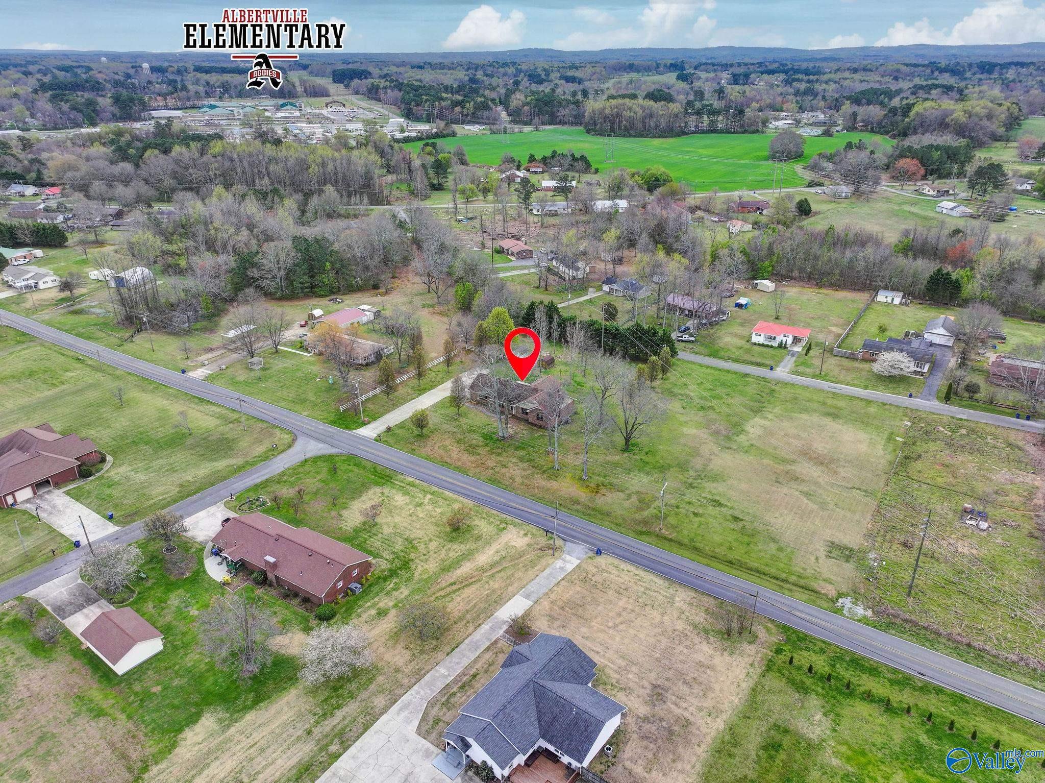 900 Section Line Road