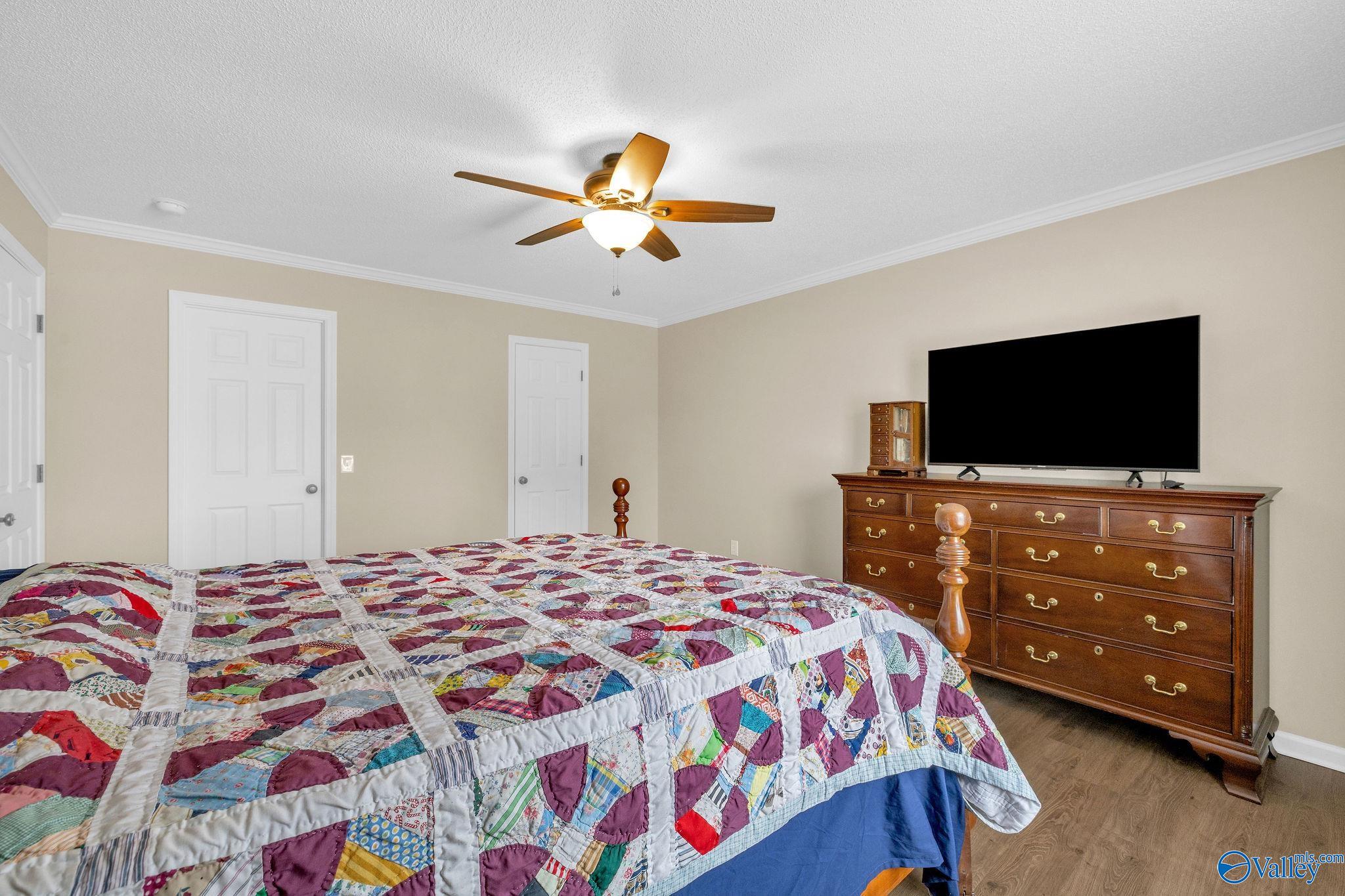 43 Devon Circle