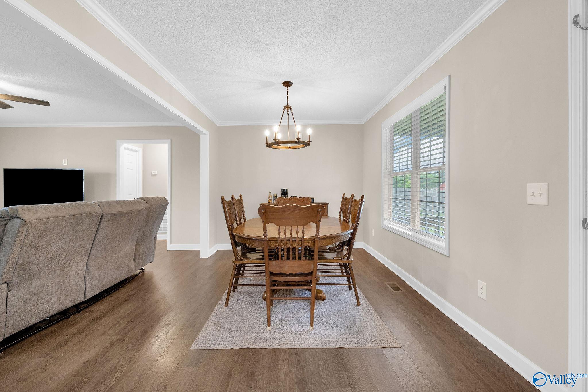 43 Devon Circle