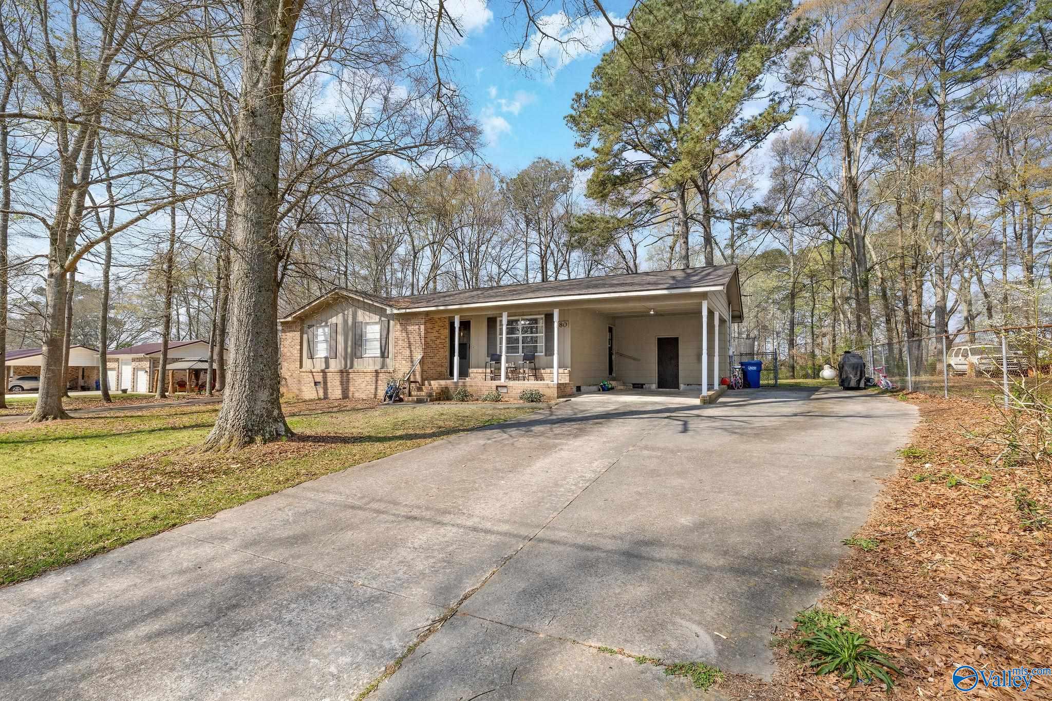 80 Pine Lane
