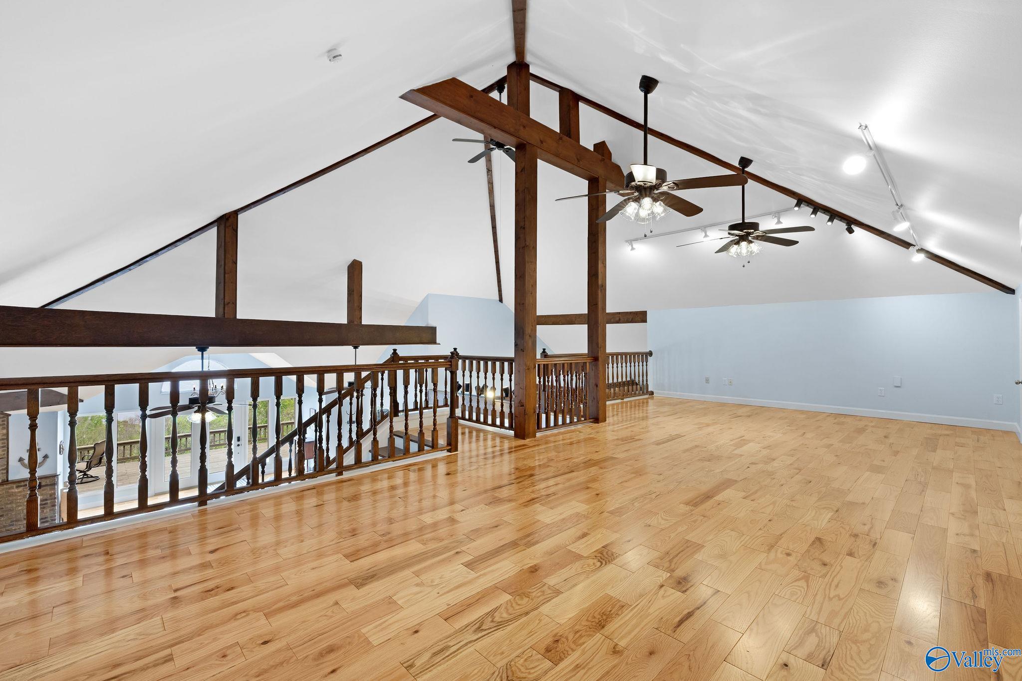 3018 Woodvue Road