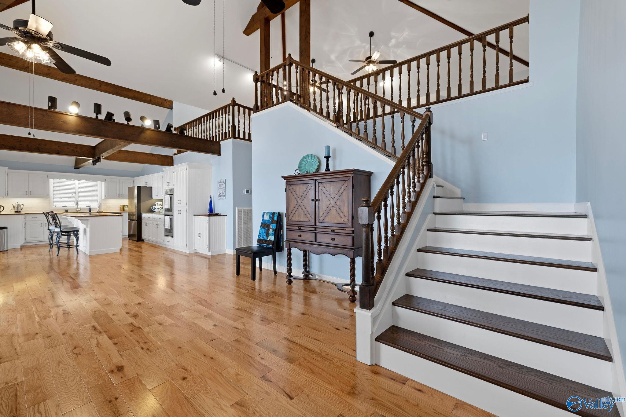 3018 Woodvue Road
