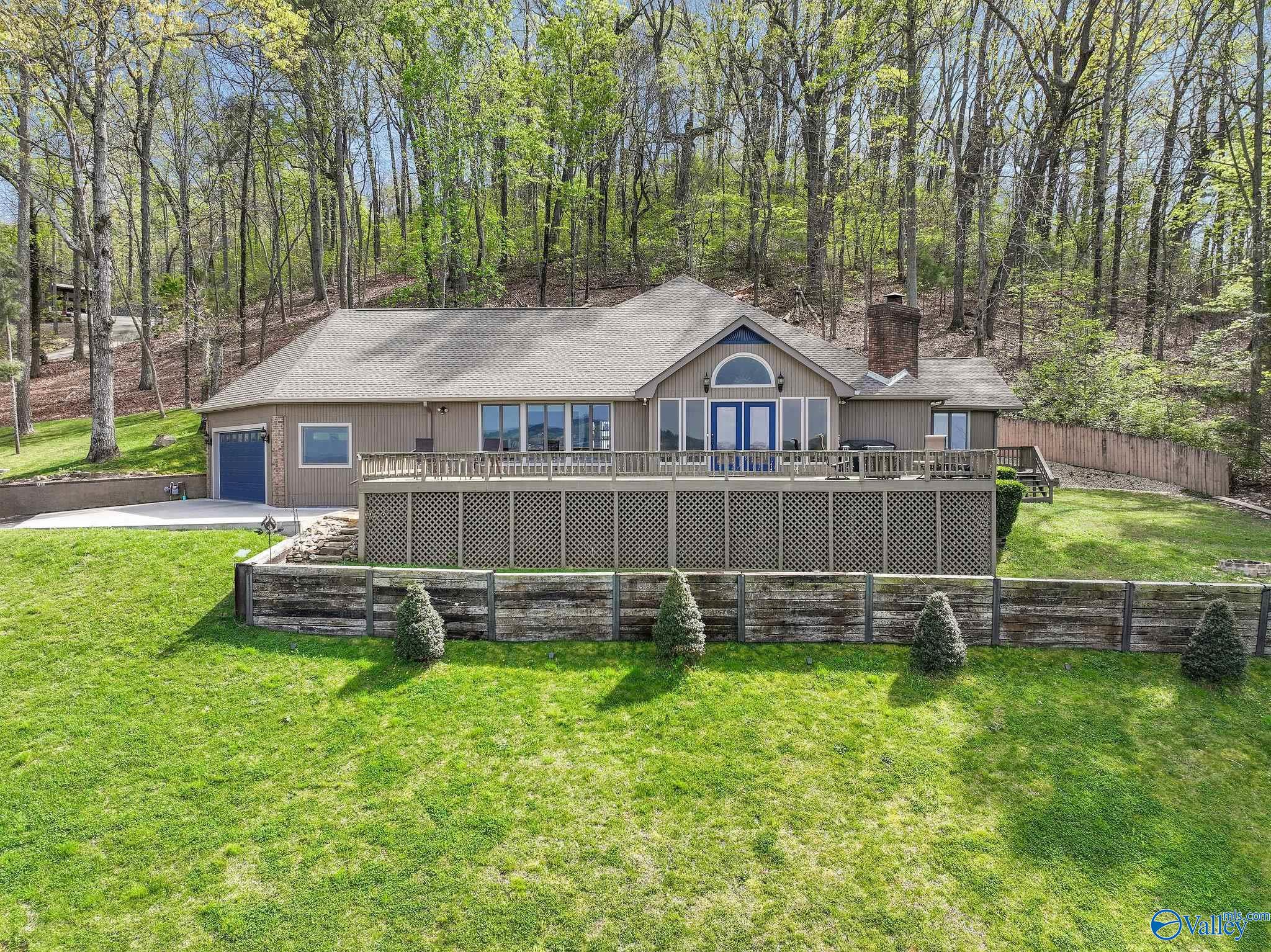 3018 Woodvue Road