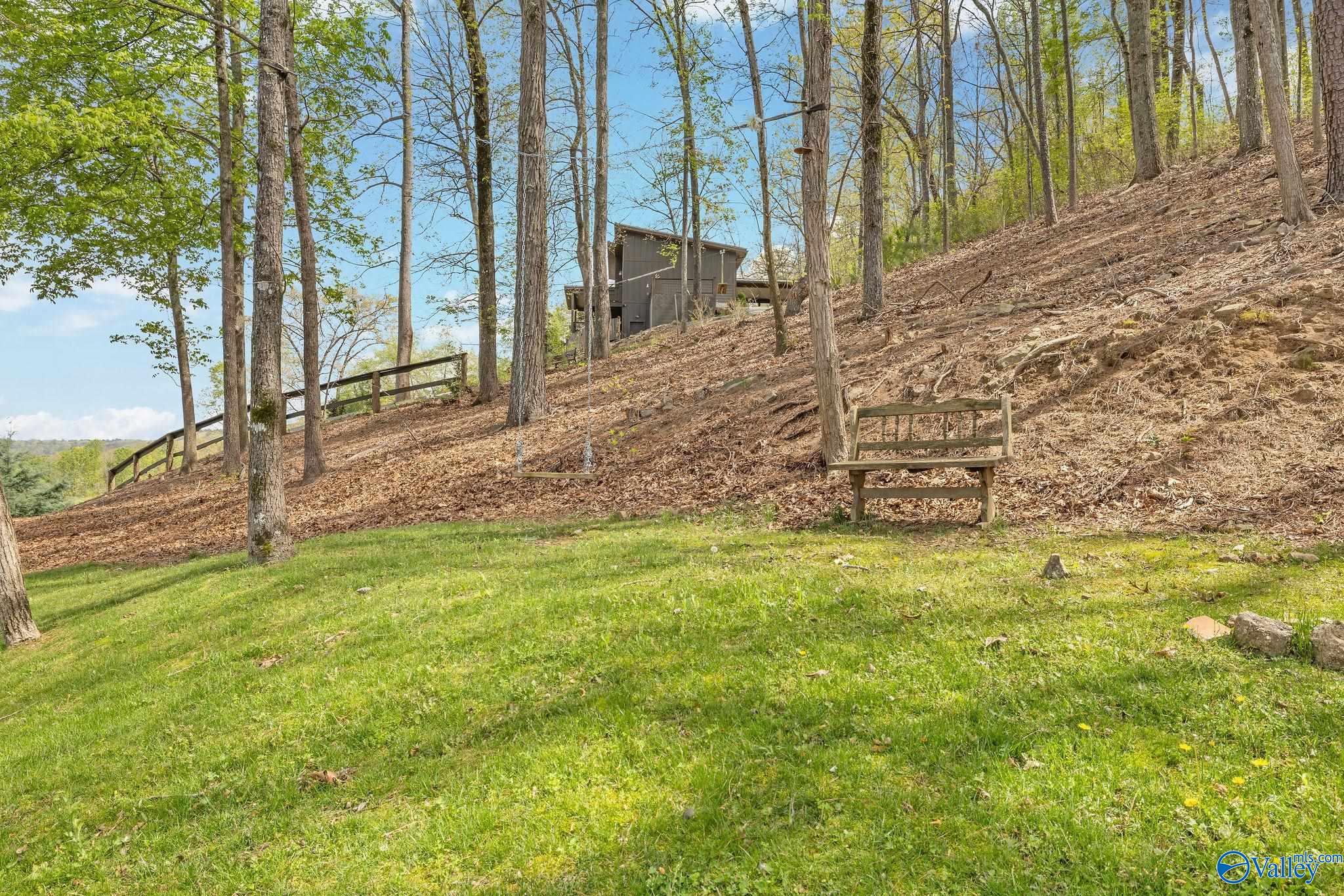3018 Woodvue Road
