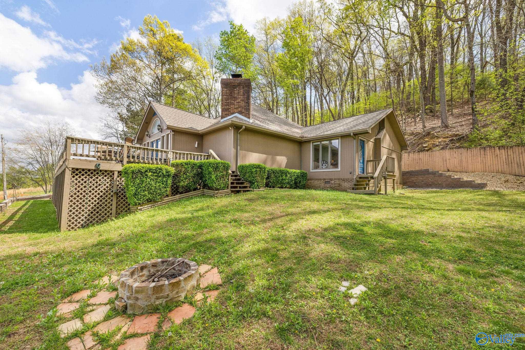 3018 Woodvue Road