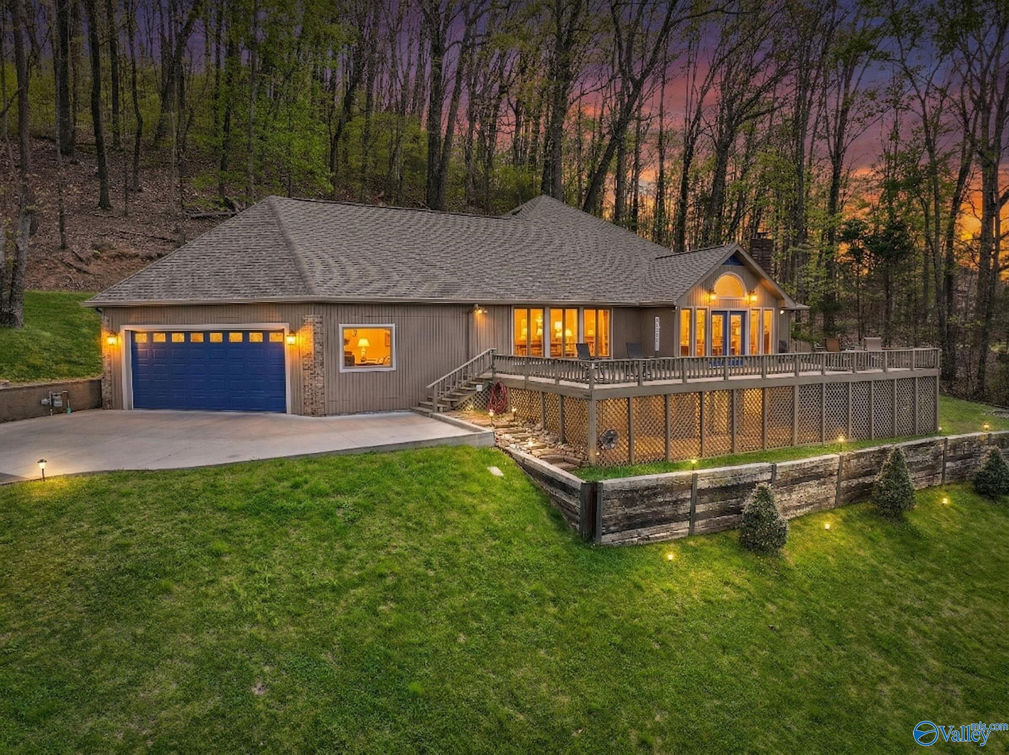 3018 Woodvue Road