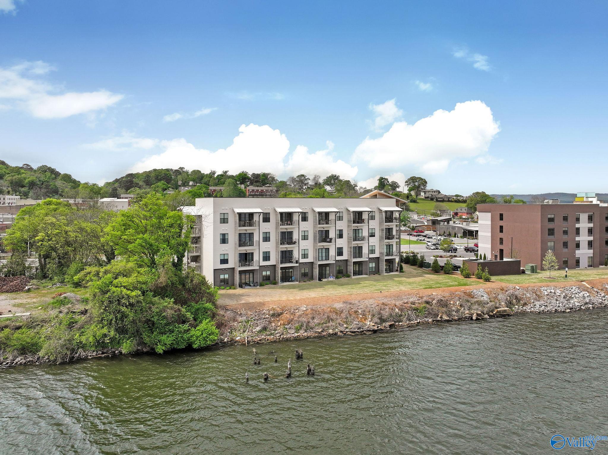 2699 Paddle Wheel Drive # 105