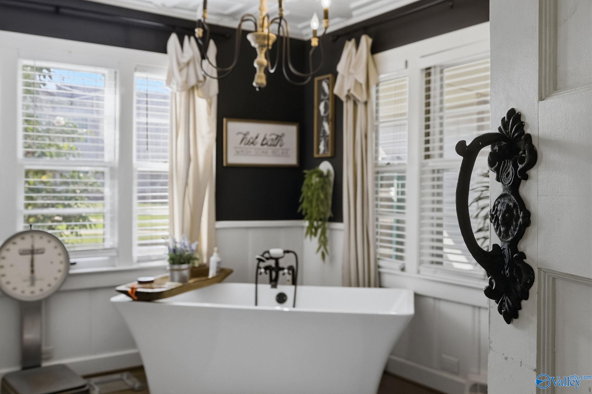 307 West Mann Avenue