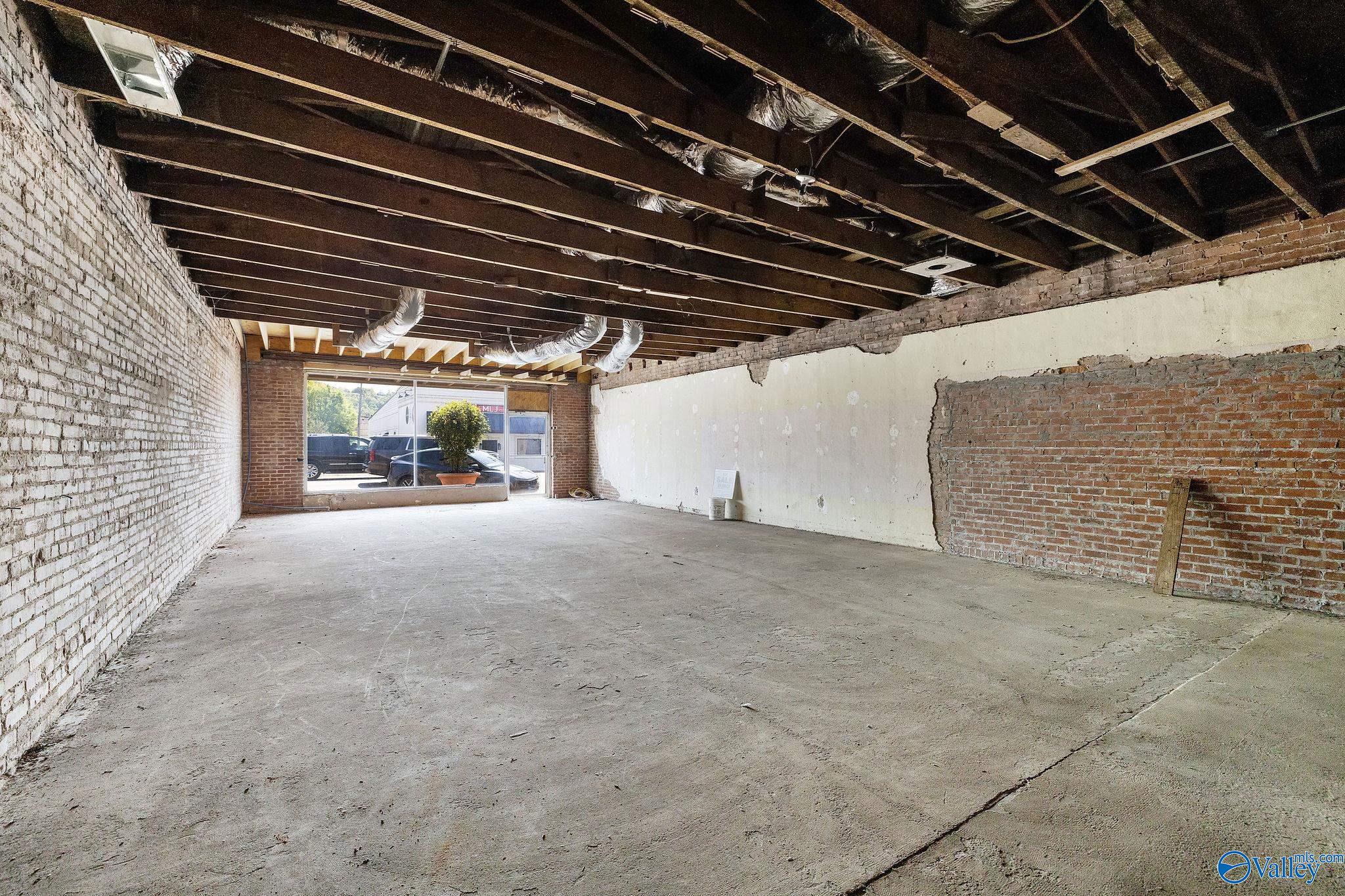 1322 Gunter Avenue