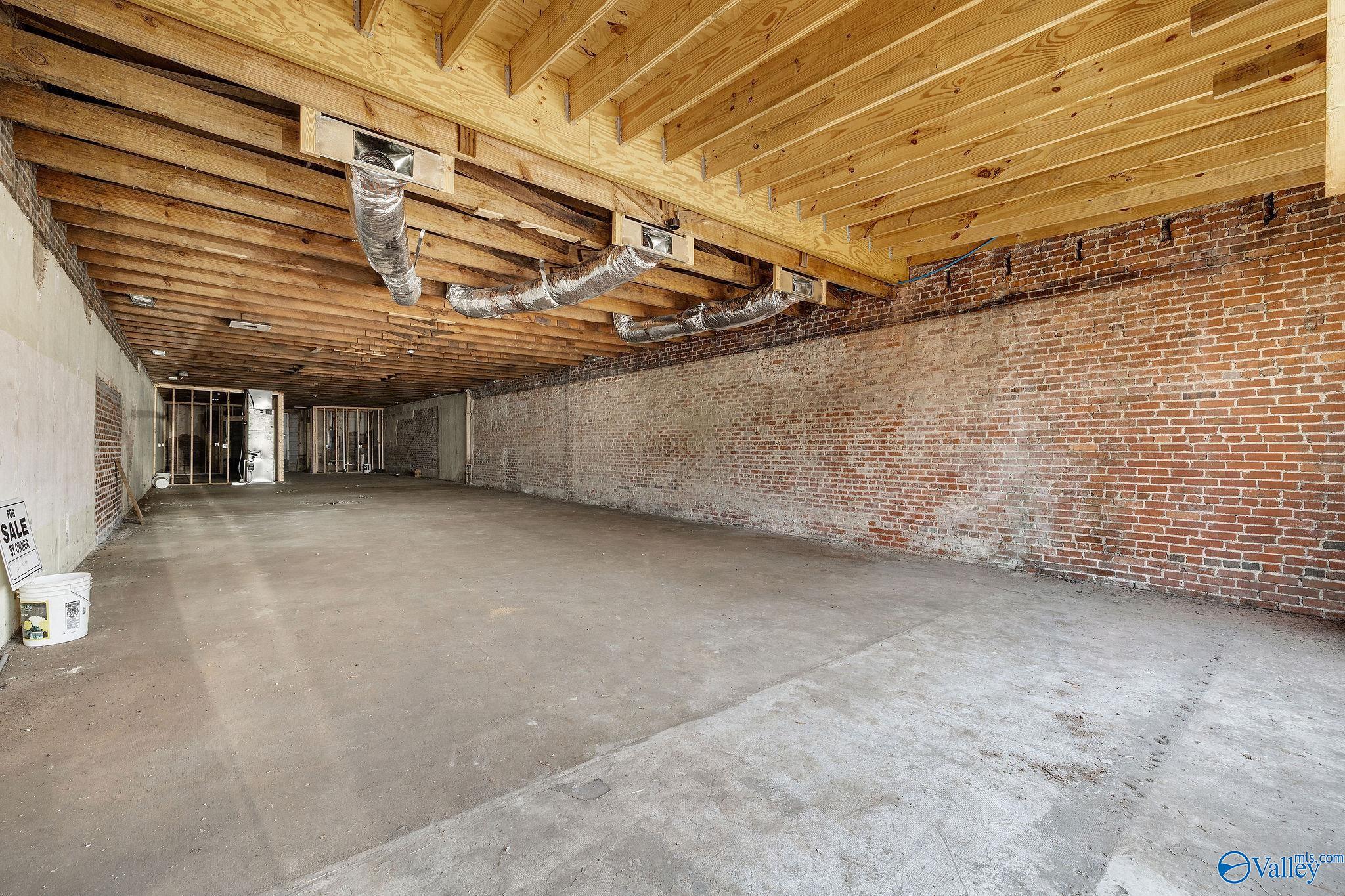 1322 Gunter Avenue