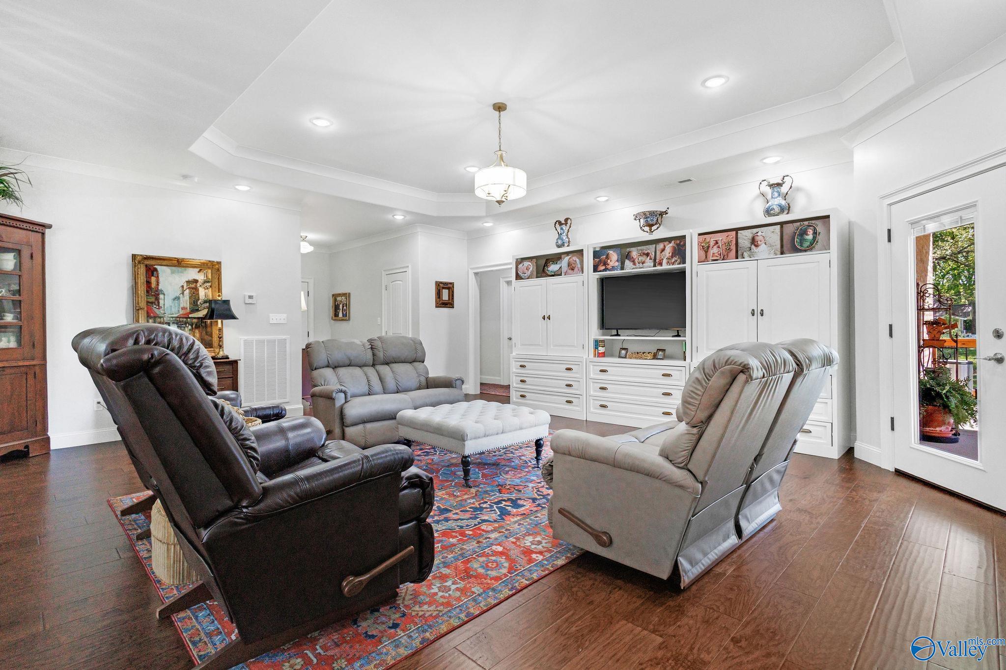 1212 Bruce Road