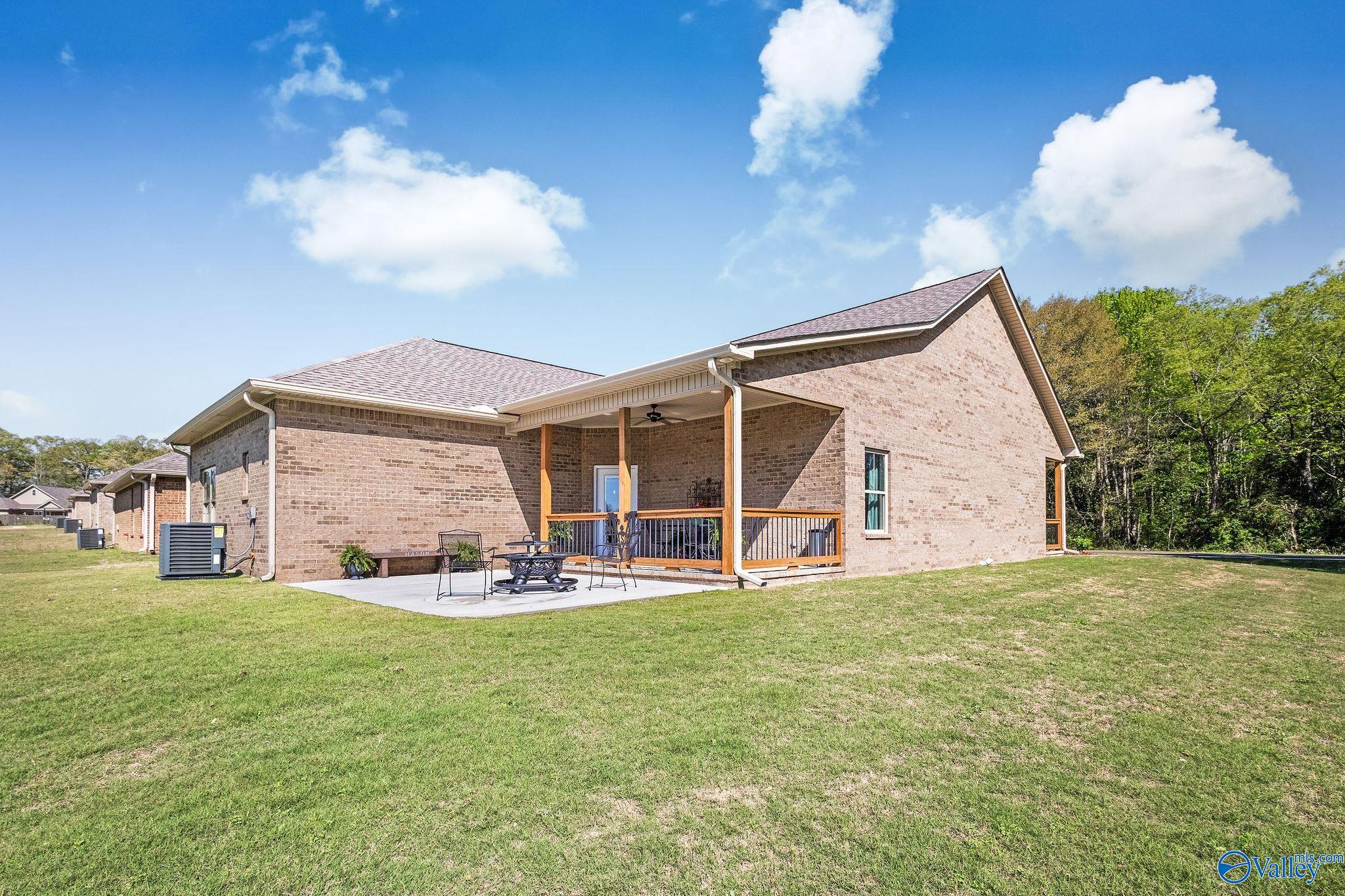1212 Bruce Road