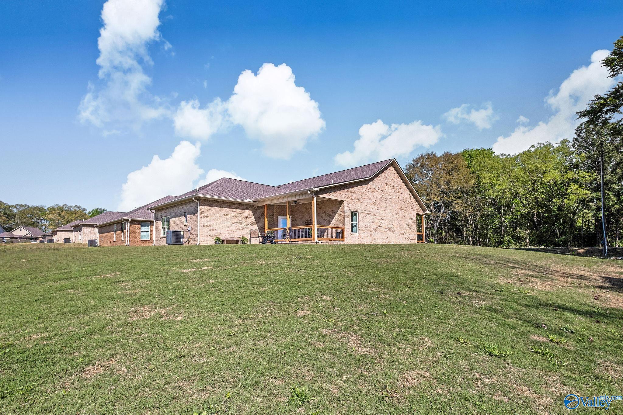 1212 Bruce Road