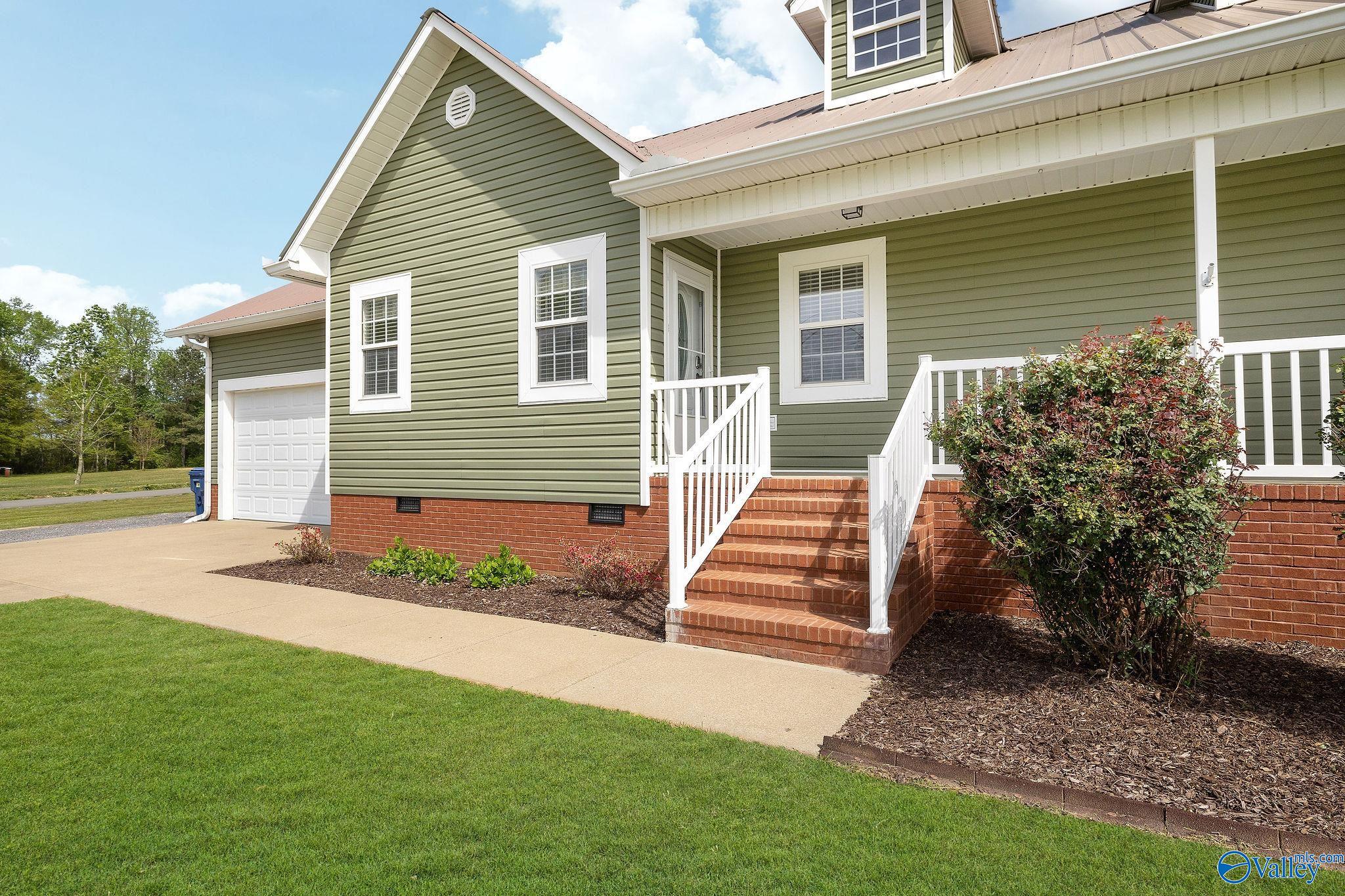 108 Ledbetter Lane