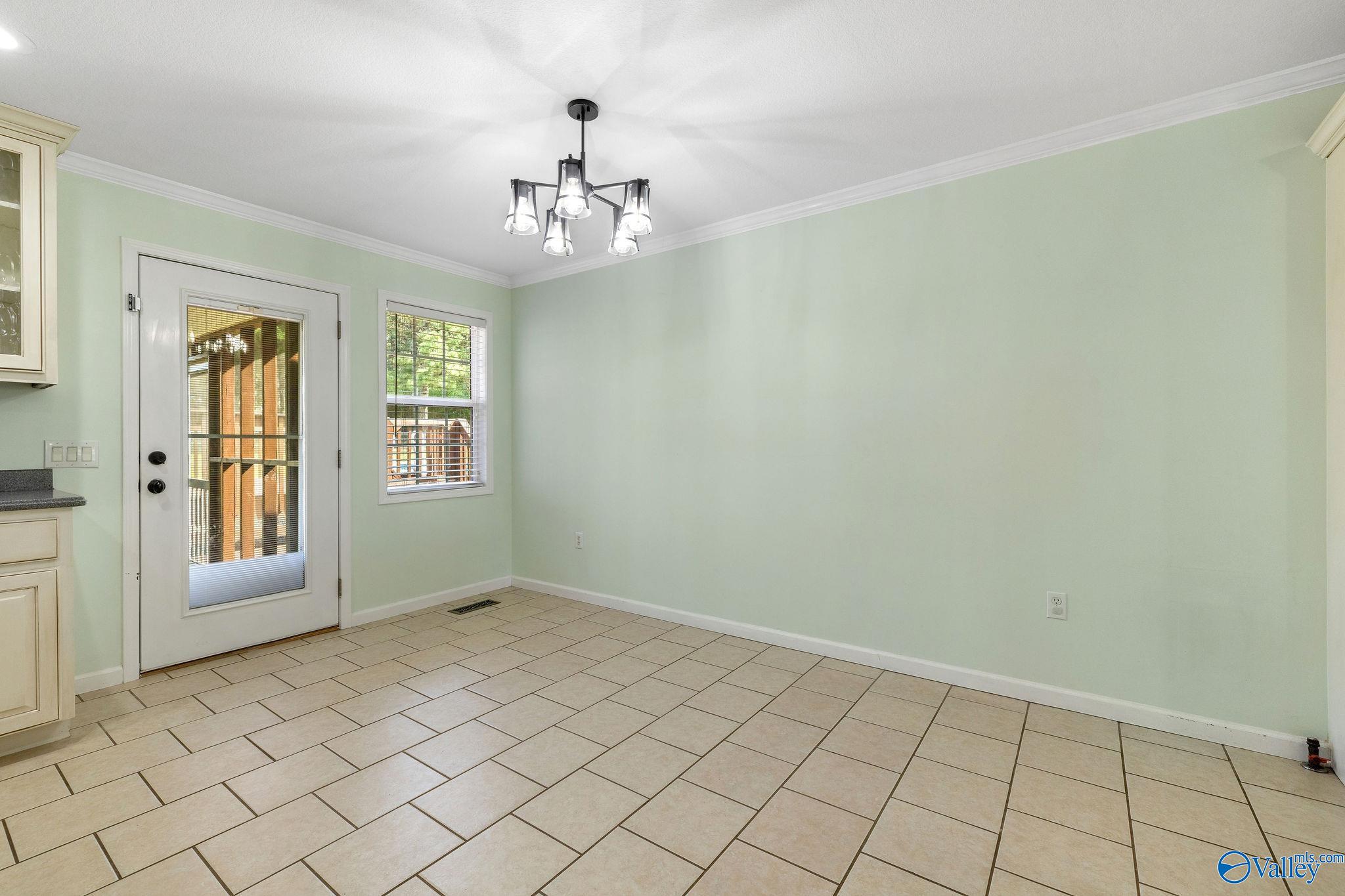108 Ledbetter Lane