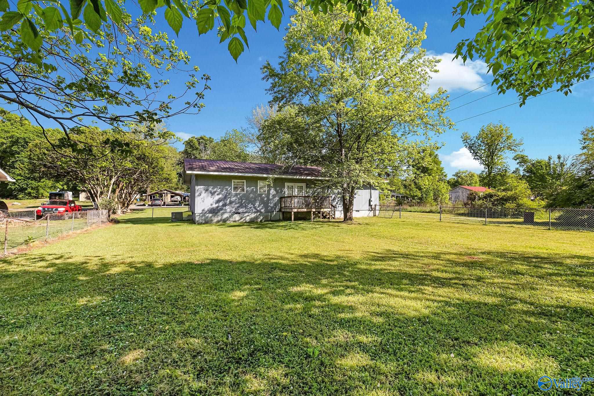 595 N Grand Avenue