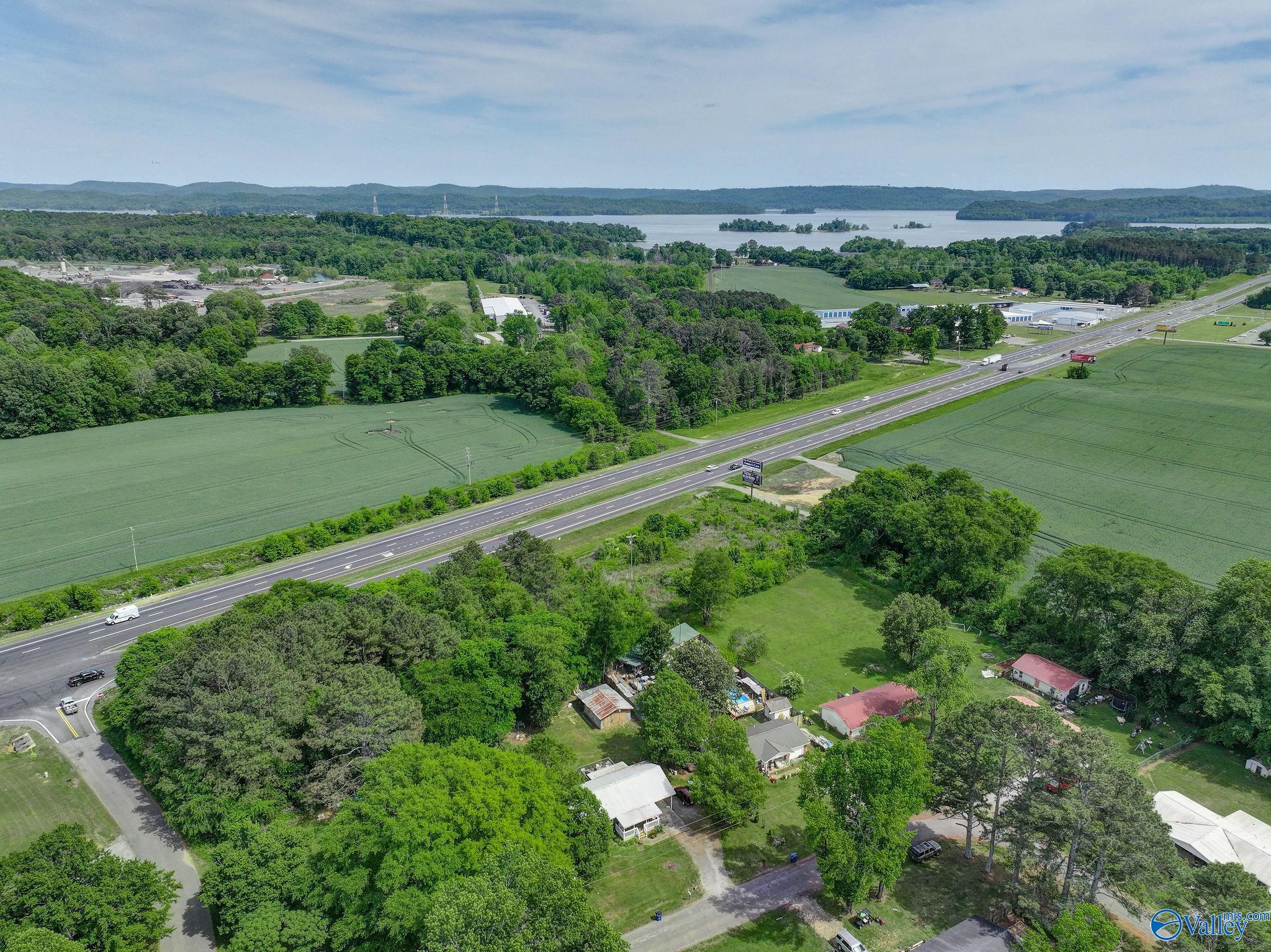 1.24 Acre Lot US Highway 431 N