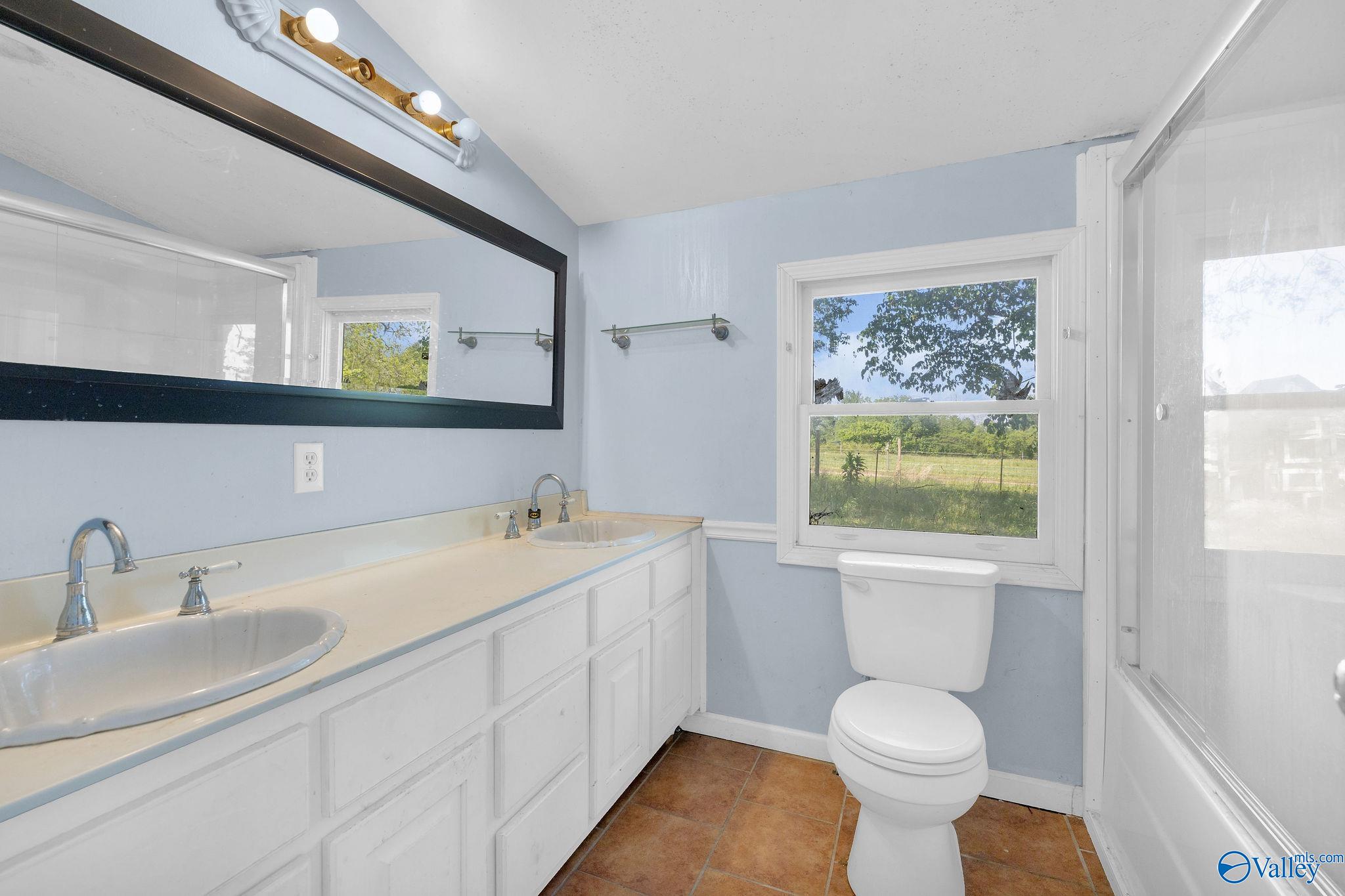 216 Hustleville Road