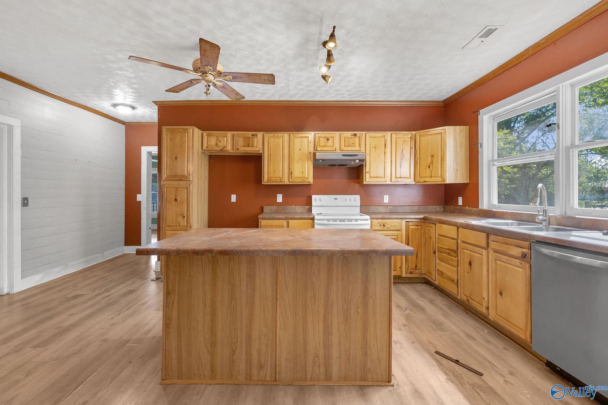 216 Hustleville Road