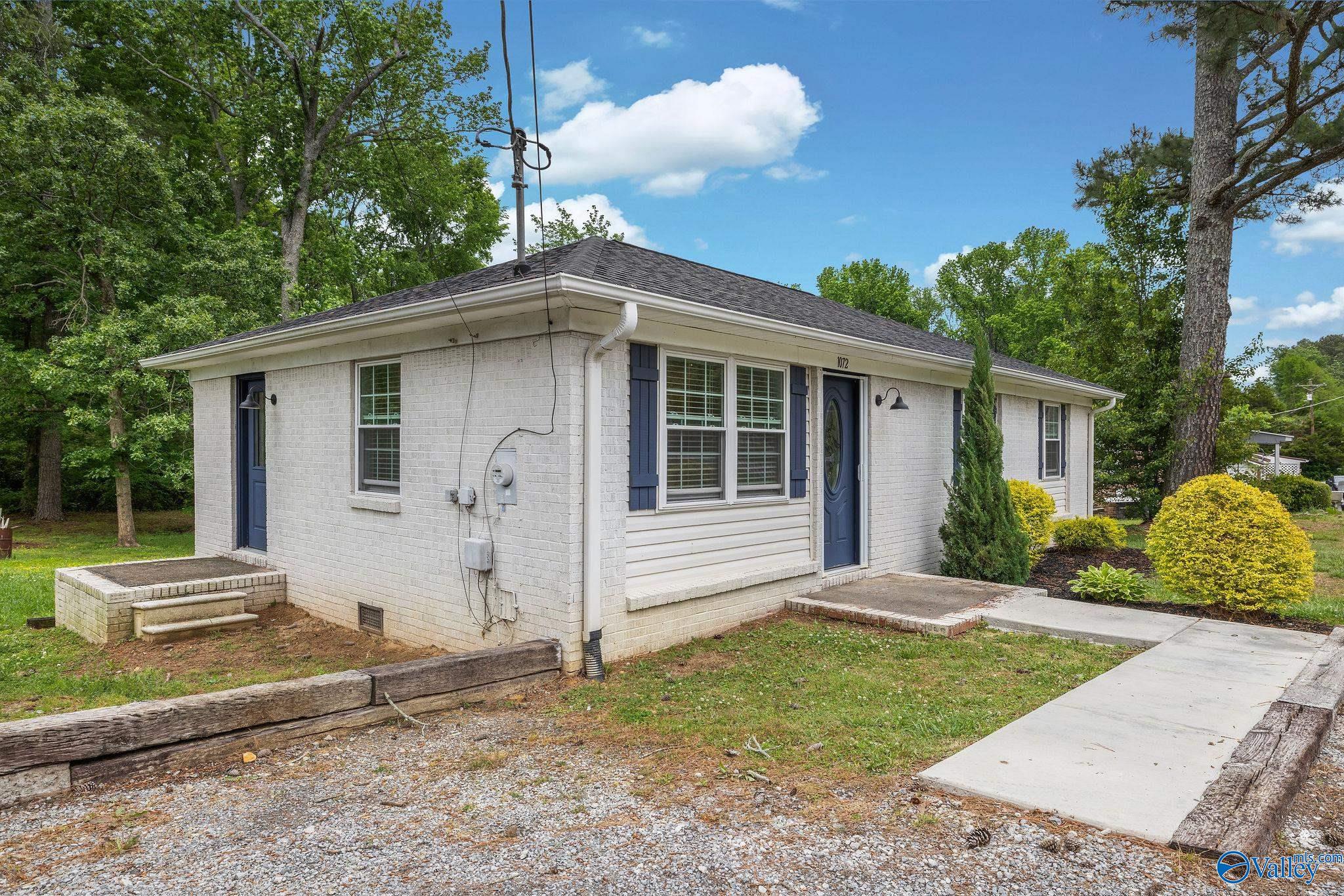 1072 Hulaco Road