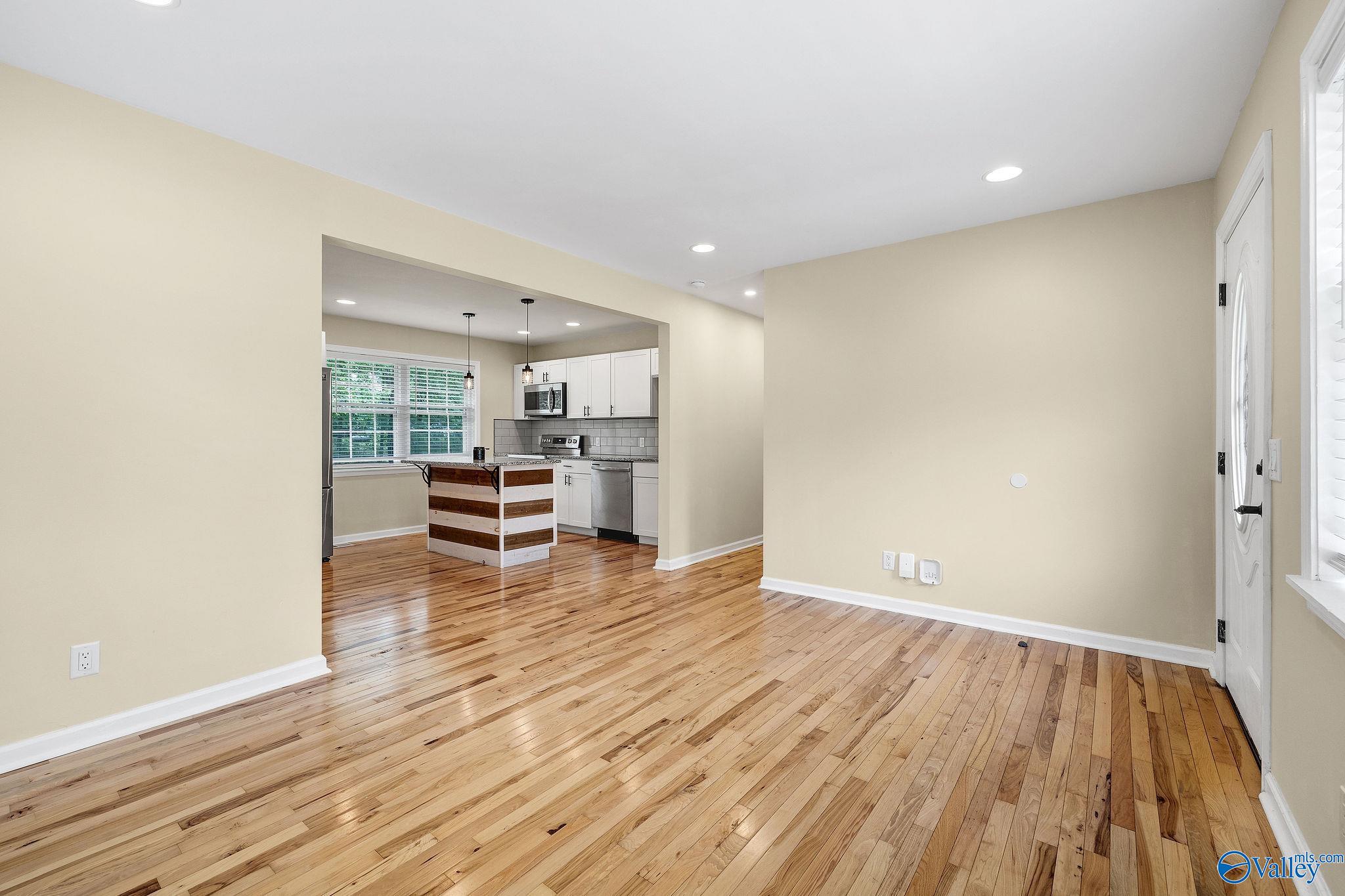 1072 Hulaco Road