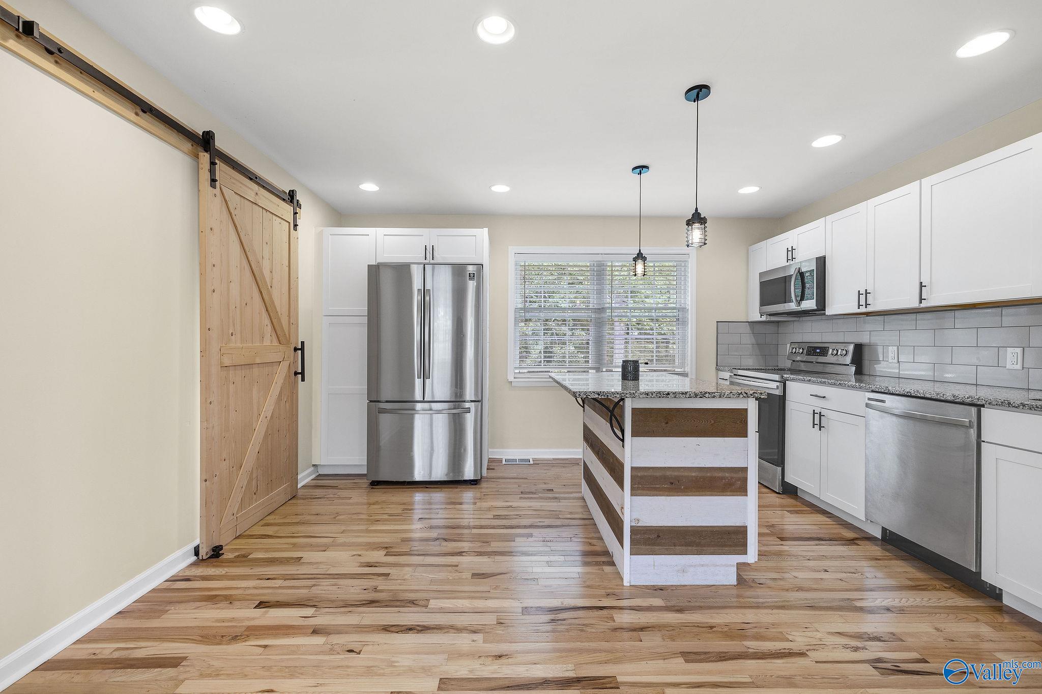 1072 Hulaco Road