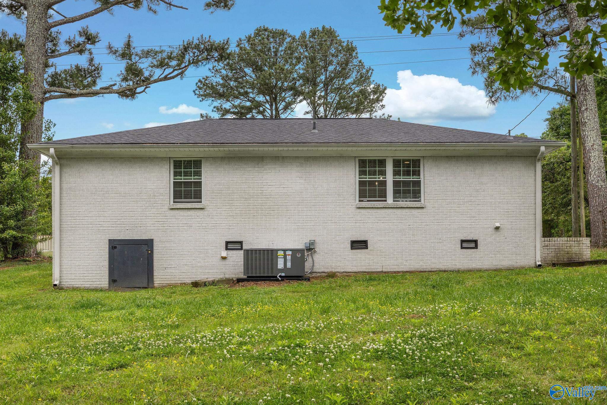 1072 Hulaco Road